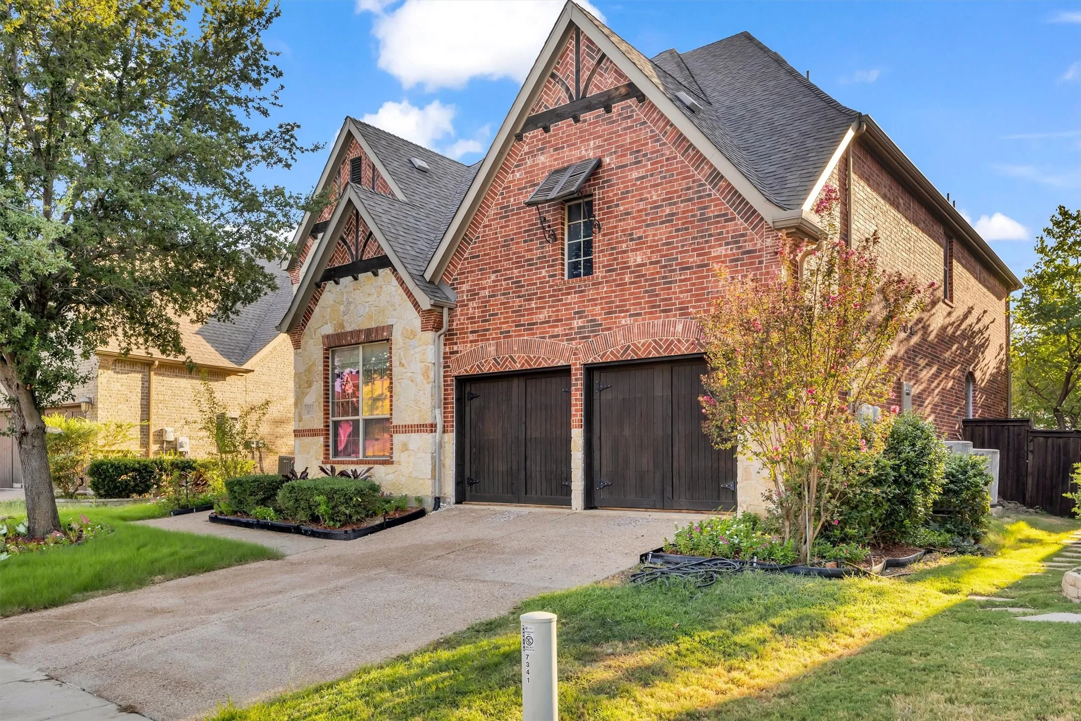 Single Family Residence For Sale in Dallas County , 7337 Canadian Drive, Irving, Texas 75039, 5 Bedroom, 4 Bathroom, 2 Garage spaces, 3,542 Sqft, built in 2009, mls#21379190, Real Estate Agent in Irving, Homes For Sale in Dallas county, Homes For Sale in Irving, Realtor in Irving Texas, Real Estate Brokerage Independent Realty Texas, Luminita Cordes Realtor