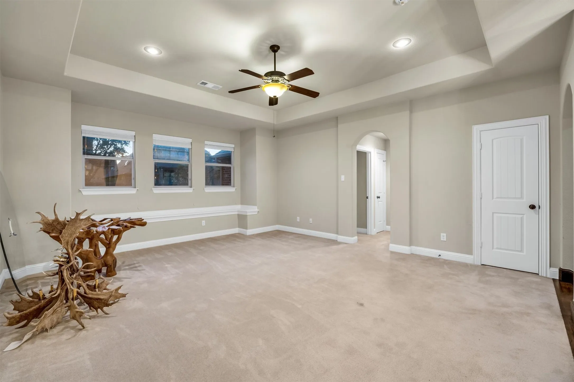 Single Family Residence For Sale in Dallas County , 7337 Canadian Drive, Irving, Texas 75039, 5 Bedroom, 4 Bathroom, 2 Garage spaces, 3,542 Sqft, built in 2009, mls#21379190, Real Estate Agent in Irving, Homes For Sale in Dallas county, Homes For Sale in Irving, Realtor in Irving Texas, Real Estate Brokerage Independent Realty Texas, Luminita Cordes Realtor