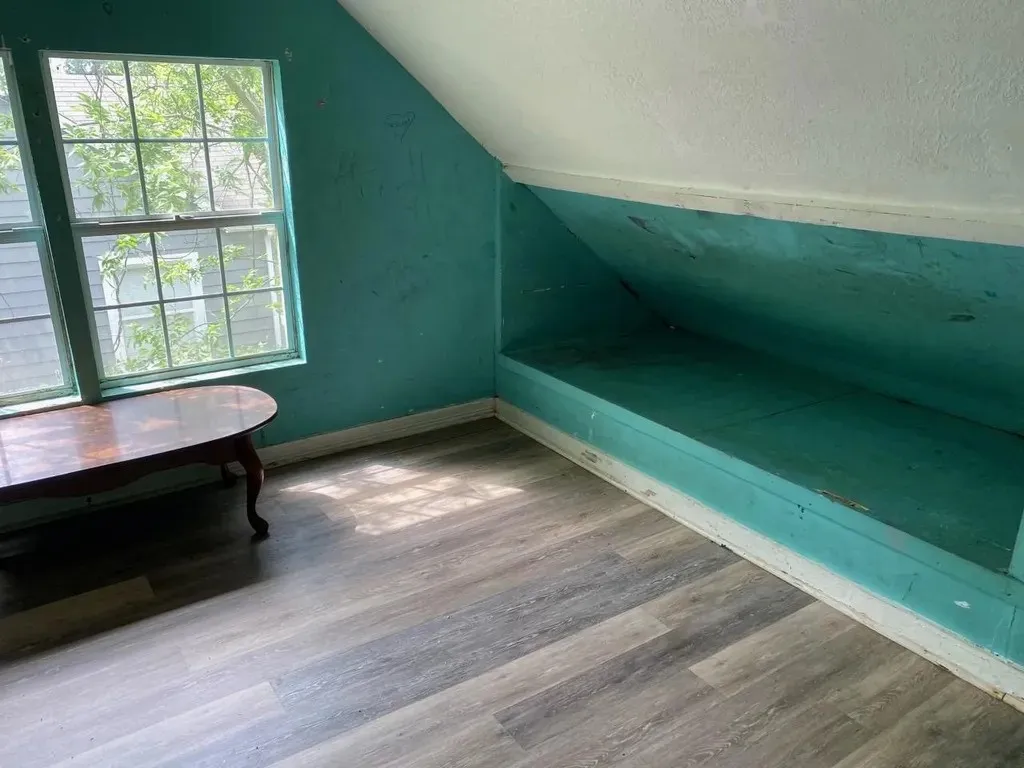 Single Family Residence For Sale in Galveston County , 13 4th Avenue N, Texas City, Texas 77590, 3 Bedroom, 2 Bathroom, Garage spaces, 1,020 Sqft, built in 1948, mls#21379192, Real Estate Agent in Texas City, Homes For Sale in Galveston county, Homes For Sale in Texas City, Realtor in Texas City Texas, Real Estate Brokerage Independent Realty Texas, Luminita Cordes Realtor