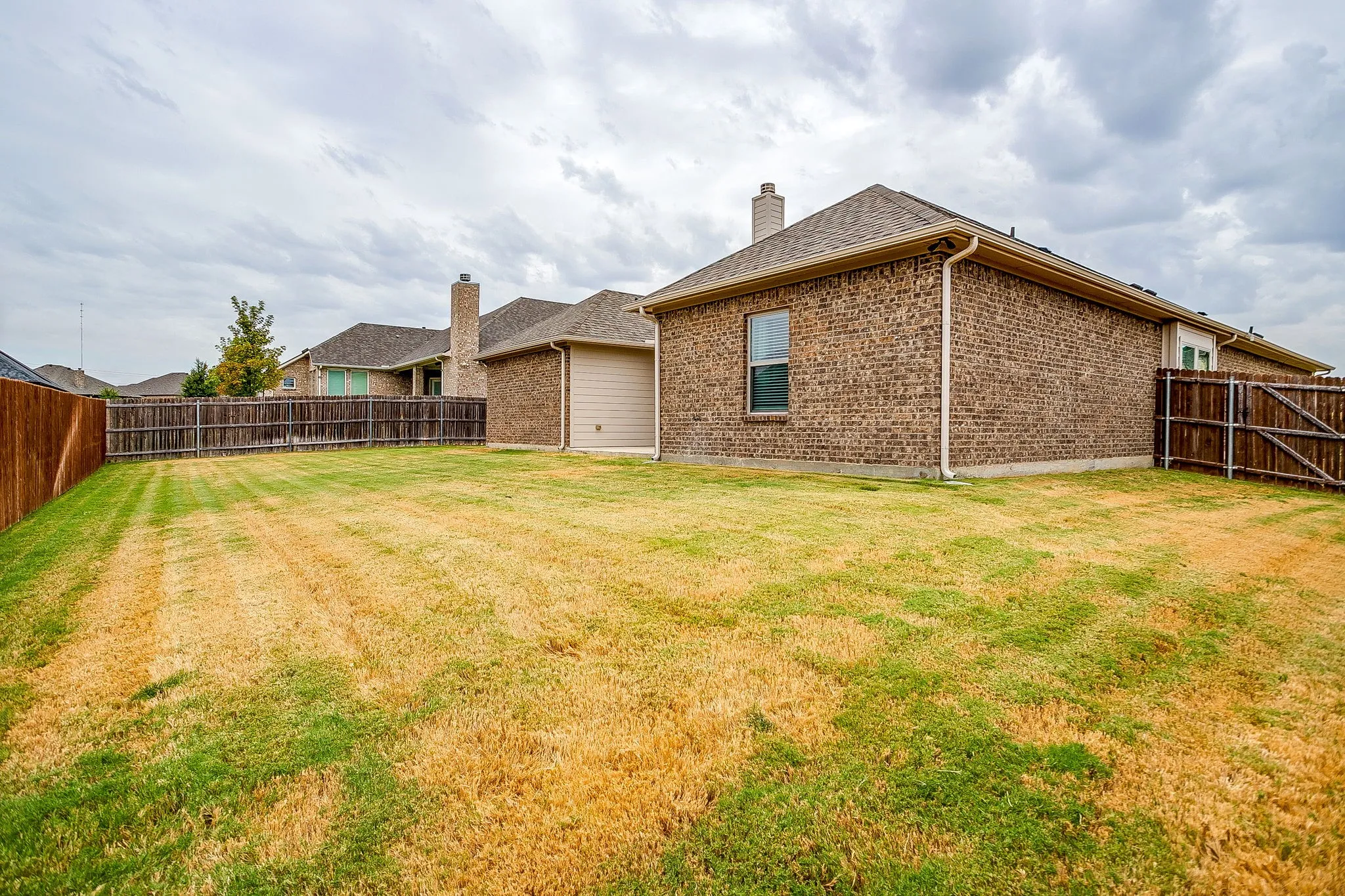 Single Family Residence For Sale in Johnson County , 3005 Nob Hill Drive, Burleson, Texas 76028, 4 Bedroom, 3 Bathroom, 3 Garage spaces, 2,861 Sqft, built in 2021, mls#21378498, Real Estate Agent in Burleson, Homes For Sale in Johnson county, Homes For Sale in Burleson, Realtor in Burleson Texas, Real Estate Brokerage Independent Realty Texas, Luminita Cordes Realtor