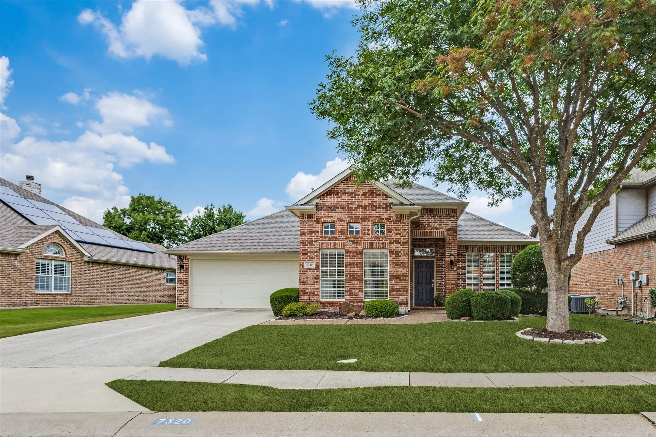 Single Family Residence For Sale in Collin County , 7320 Chadwick Drive, Mc Kinney, Texas 75072, 3 Bedroom, 2 Bathroom, 2 Garage spaces, 2,259 Sqft, built in 2001, mls#21379152, Real Estate Agent in Mc Kinney, Homes For Sale in Collin county, Homes For Sale in Mc Kinney, Realtor in Mc Kinney Texas, Real Estate Brokerage Independent Realty Texas, Luminita Cordes Realtor