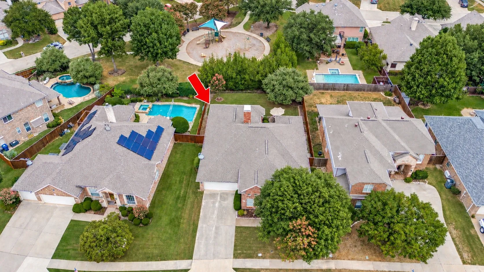 Single Family Residence For Sale in Collin County , 7320 Chadwick Drive, Mc Kinney, Texas 75072, 3 Bedroom, 2 Bathroom, 2 Garage spaces, 2,259 Sqft, built in 2001, mls#21379152, Real Estate Agent in Mc Kinney, Homes For Sale in Collin county, Homes For Sale in Mc Kinney, Realtor in Mc Kinney Texas, Real Estate Brokerage Independent Realty Texas, Luminita Cordes Realtor
