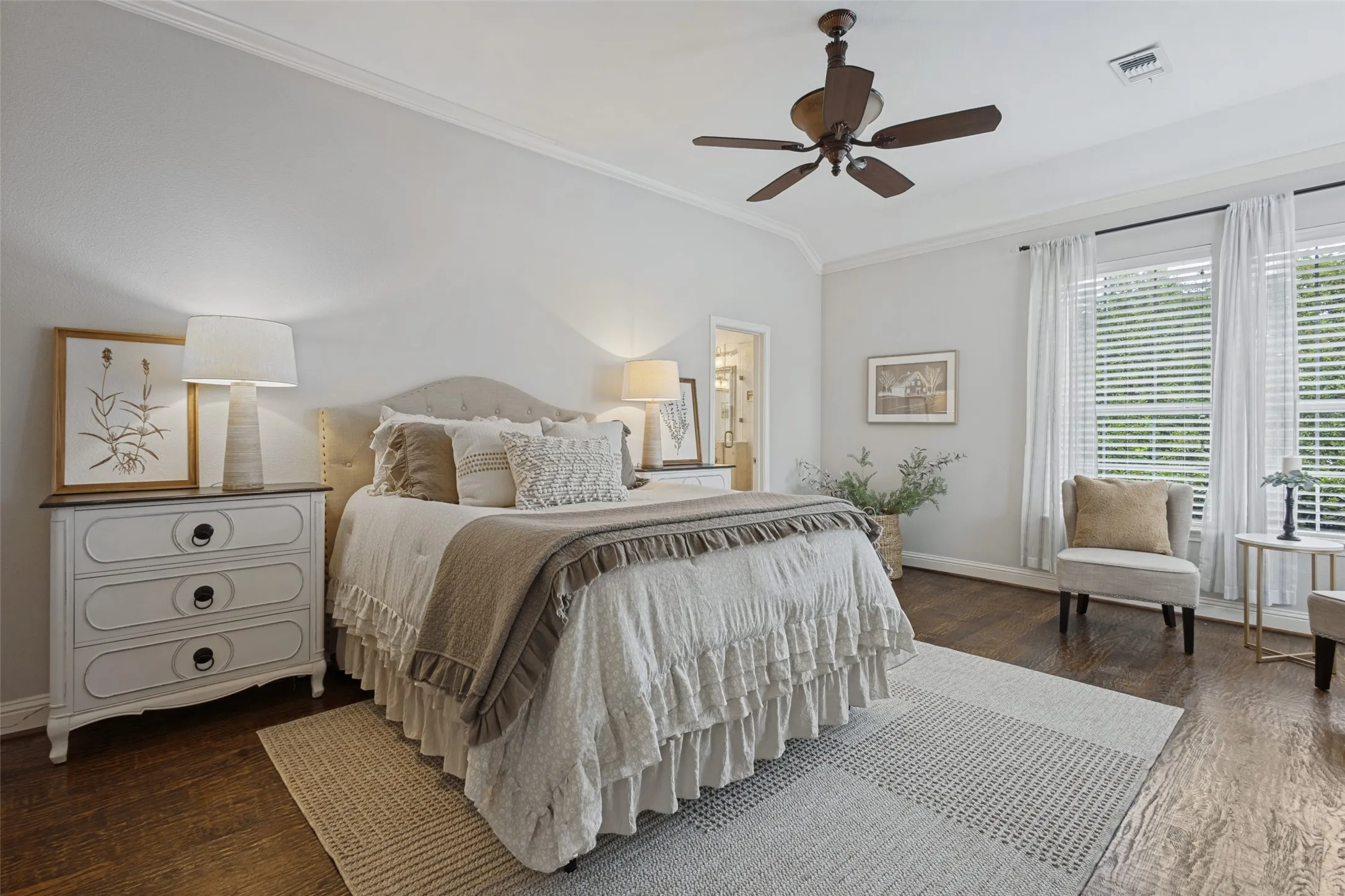 Single Family Residence For Sale in Collin County , 7320 Chadwick Drive, Mc Kinney, Texas 75072, 3 Bedroom, 2 Bathroom, 2 Garage spaces, 2,259 Sqft, built in 2001, mls#21379152, Real Estate Agent in Mc Kinney, Homes For Sale in Collin county, Homes For Sale in Mc Kinney, Realtor in Mc Kinney Texas, Real Estate Brokerage Independent Realty Texas, Luminita Cordes Realtor