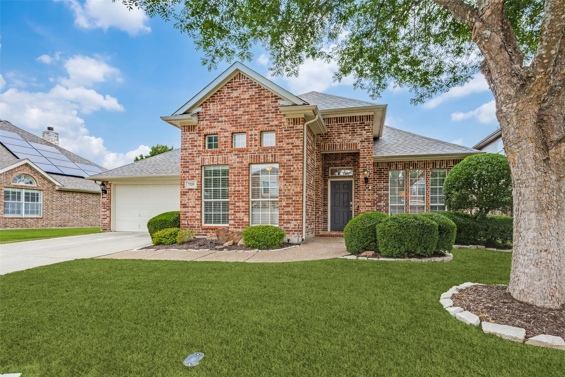 Single Family Residence For Sale in Collin County , 7320 Chadwick Drive, Mc Kinney, Texas 75072, 3 Bedroom, 2 Bathroom, 2 Garage spaces, 2,259 Sqft, built in 2001, mls#21379152, Real Estate Agent in Mc Kinney, Homes For Sale in Collin county, Homes For Sale in Mc Kinney, Realtor in Mc Kinney Texas, Real Estate Brokerage Independent Realty Texas, Luminita Cordes Realtor