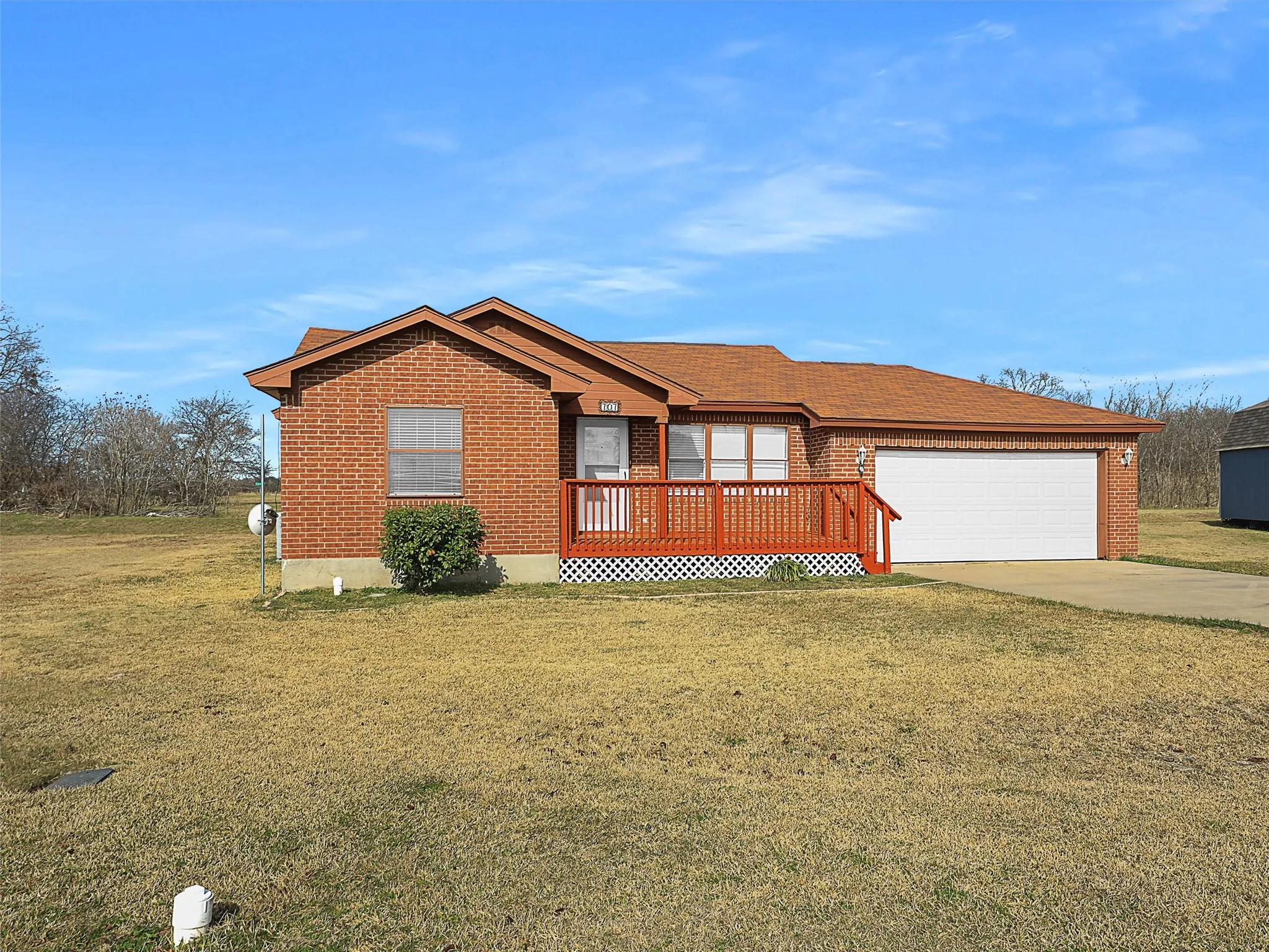 Single Family Residence For Rent in Grayson County , 707 Doris Lane, Gunter, Texas 75058, 3 Bedroom, 2 Bathroom, 2 Garage spaces, 1,249 Sqft, built in 2000, mls#21379193, Real Estate Agent in Gunter, Homes For Rent in Grayson county, Homes For Rent in Gunter, Realtor in Gunter Texas, Real Estate Brokerage Independent Realty Texas, Luminita Cordes Realtor