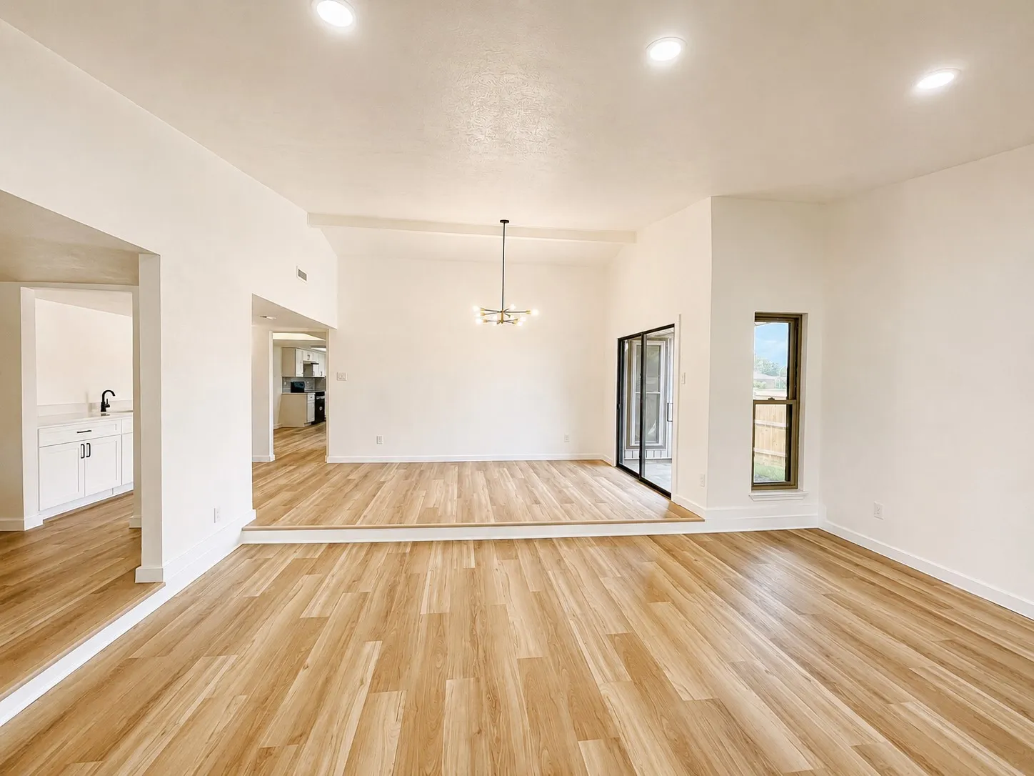 Single Family Residence For Sale in Collin County , 6417 Rainier Road, Plano, Texas 75023, 4 Bedroom, 2 Bathroom, 2 Garage spaces, 2,113 Sqft, built in 1978, mls#21377252, Real Estate Agent in Plano, Homes For Sale in Collin county, Homes For Sale in Plano, Realtor in Plano Texas, Real Estate Brokerage Independent Realty Texas, Luminita Cordes Realtor