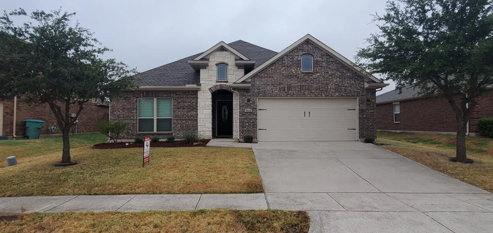 Single Family Residence For Rent in Grayson County , 1416 Swan Ridge Drive, Sherman, Texas 75092, 3 Bedroom, 2 Bathroom, 2 Garage spaces, 1,675 Sqft, built in 2016, mls#21379194, Real Estate Agent in Sherman, Homes For Rent in Grayson county, Homes For Rent in Sherman, Realtor in Sherman Texas, Real Estate Brokerage Independent Realty Texas, Luminita Cordes Realtor