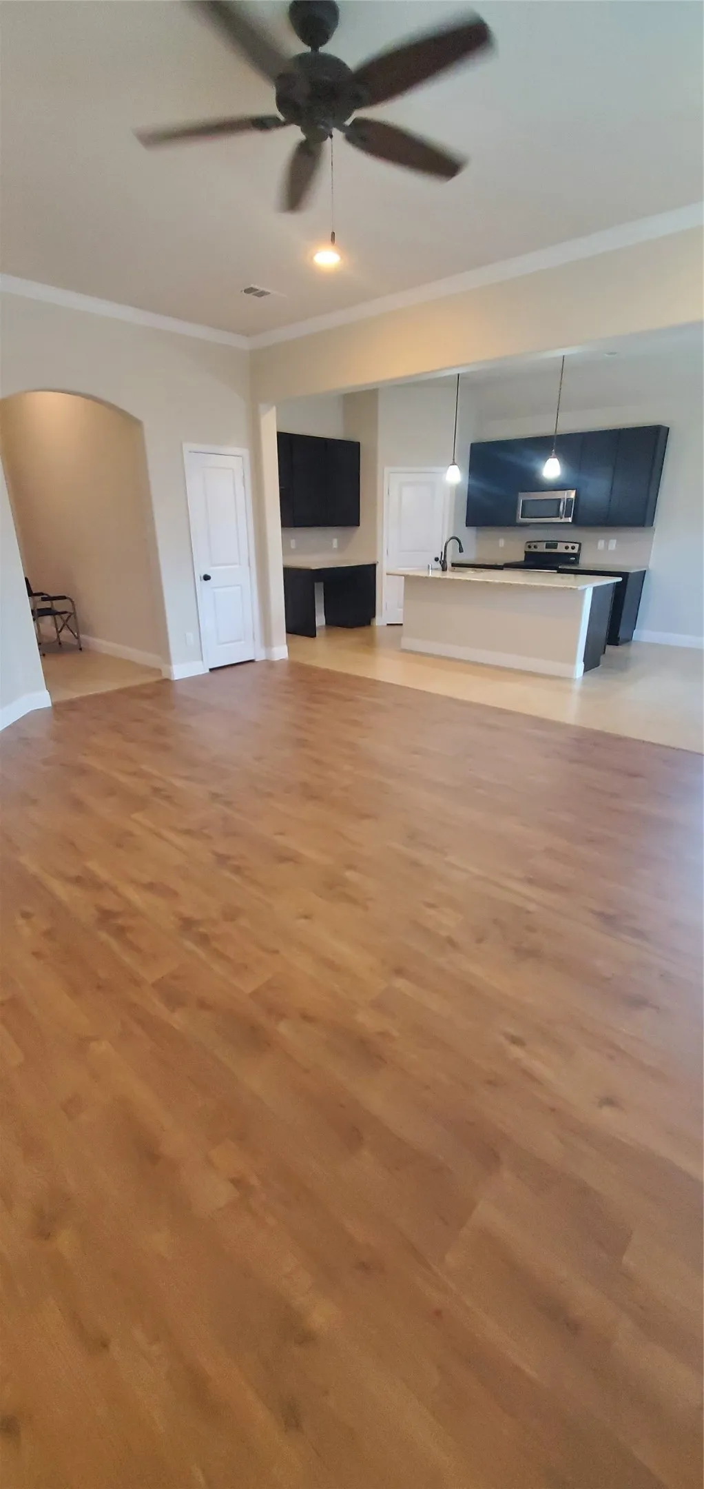 Single Family Residence For Rent in Grayson County , 1416 Swan Ridge Drive, Sherman, Texas 75092, 3 Bedroom, 2 Bathroom, 2 Garage spaces, 1,675 Sqft, built in 2016, mls#21379194, Real Estate Agent in Sherman, Homes For Rent in Grayson county, Homes For Rent in Sherman, Realtor in Sherman Texas, Real Estate Brokerage Independent Realty Texas, Luminita Cordes Realtor