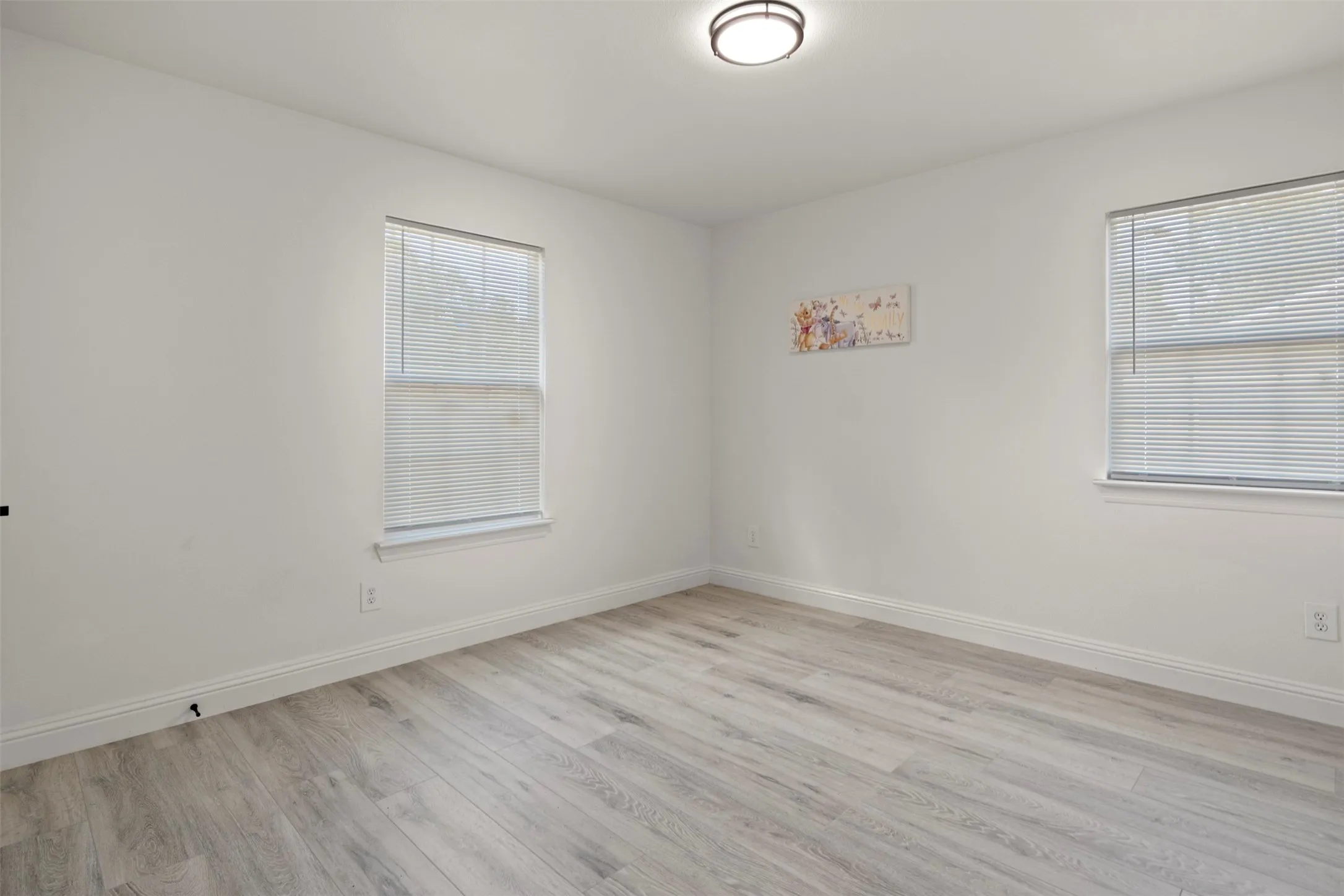Single Family Residence For Sale in Dallas County , 2406 Jennings Avenue, Dallas, Texas 75216, 3 Bedroom, 2 Bathroom, Garage spaces, 1,184 Sqft, built in 1951, mls#21379175, Real Estate Agent in Dallas, Homes For Sale in Dallas county, Homes For Sale in Dallas, Realtor in Dallas Texas, Real Estate Brokerage Independent Realty Texas, Luminita Cordes Realtor