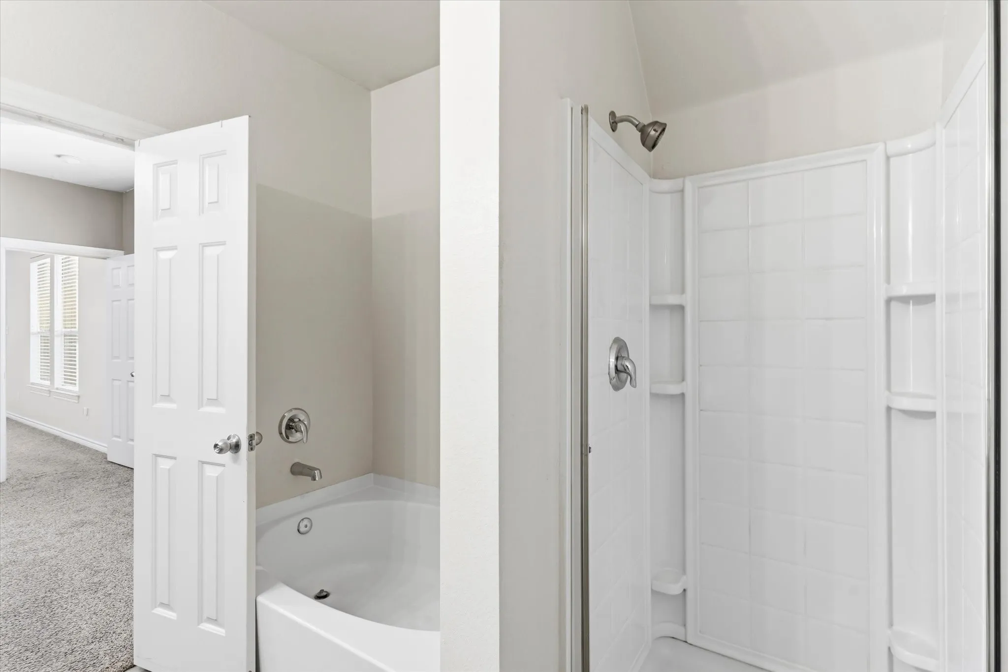 Primary Bathroom Garden Tub & Shower