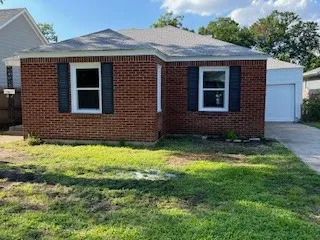 Single Family Residence For Rent in Tarrant County , 2704 W Bewick Street, Fort Worth, Texas 76109, 2 Bedroom, 1 Bathroom, Garage spaces, 1,032 Sqft, built in 1947, mls#21376662, Real Estate Agent in Fort Worth, Homes For Rent in Tarrant county, Homes For Rent in Fort Worth, Realtor in Fort Worth Texas, Real Estate Brokerage Independent Realty Texas, Luminita Cordes Realtor