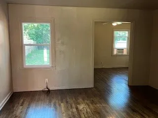 Single Family Residence For Rent in Tarrant County , 2704 W Bewick Street, Fort Worth, Texas 76109, 2 Bedroom, 1 Bathroom, Garage spaces, 1,032 Sqft, built in 1947, mls#21376662, Real Estate Agent in Fort Worth, Homes For Rent in Tarrant county, Homes For Rent in Fort Worth, Realtor in Fort Worth Texas, Real Estate Brokerage Independent Realty Texas, Luminita Cordes Realtor