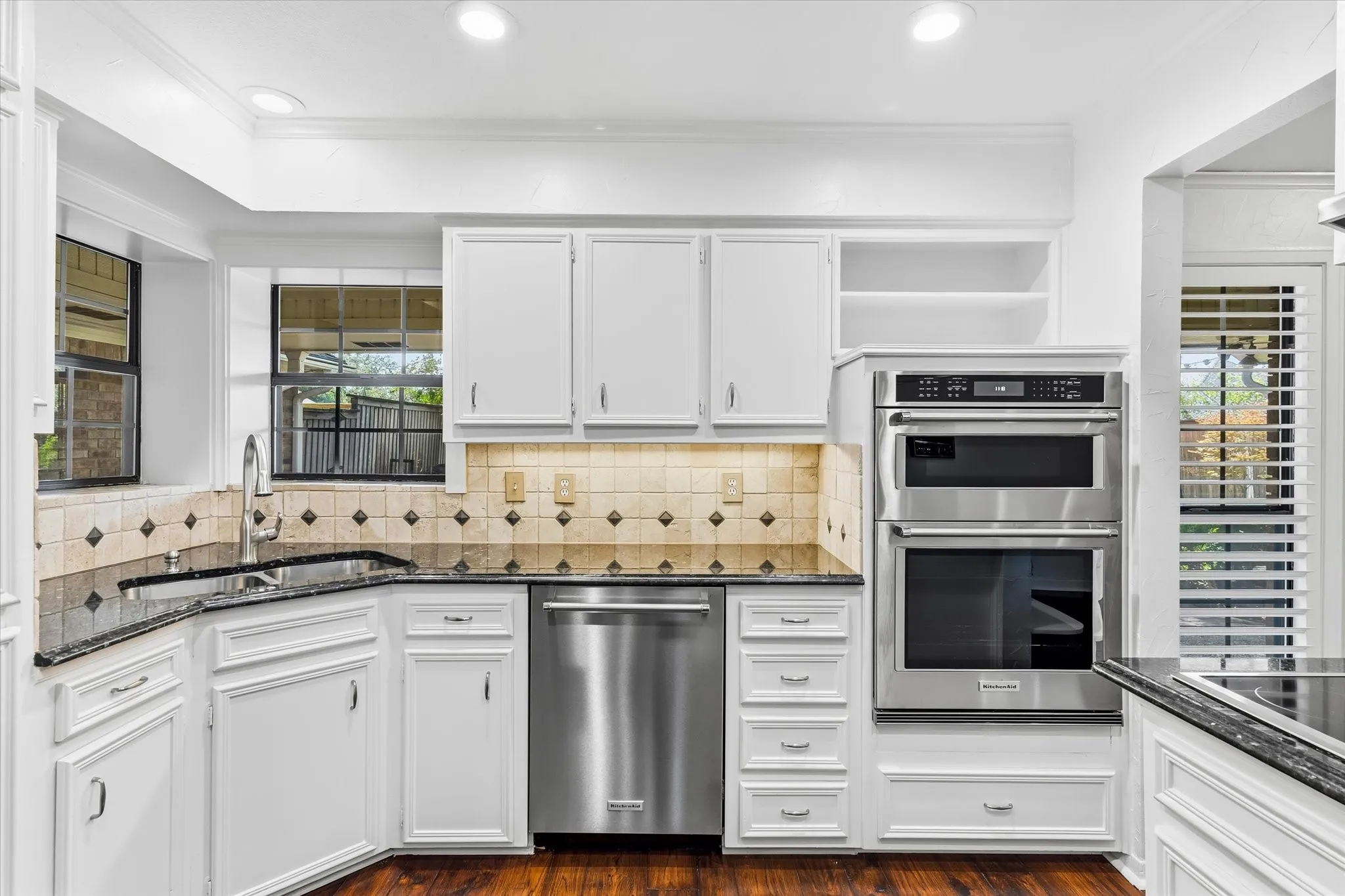 Single Family Residence For Sale in Collin County , 6604 Garfield Drive, Plano, Texas 75023, 4 Bedroom, 4 Bathroom, 2 Garage spaces, 2,803 Sqft, built in 1983, mls#21379157, Real Estate Agent in Plano, Homes For Sale in Collin county, Homes For Sale in Plano, Realtor in Plano Texas, Real Estate Brokerage Independent Realty Texas, Luminita Cordes Realtor