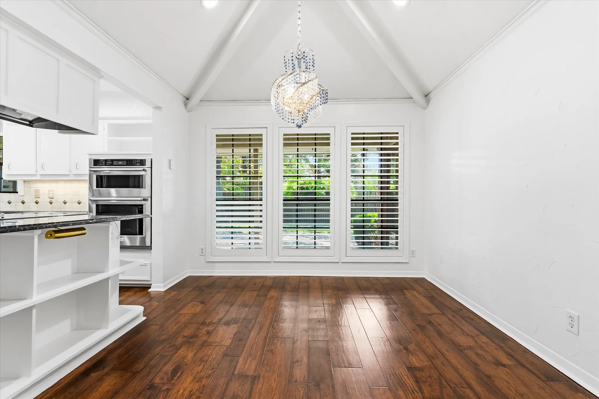 Single Family Residence For Sale in Collin County , 6604 Garfield Drive, Plano, Texas 75023, 4 Bedroom, 4 Bathroom, 2 Garage spaces, 2,803 Sqft, built in 1983, mls#21379157, Real Estate Agent in Plano, Homes For Sale in Collin county, Homes For Sale in Plano, Realtor in Plano Texas, Real Estate Brokerage Independent Realty Texas, Luminita Cordes Realtor