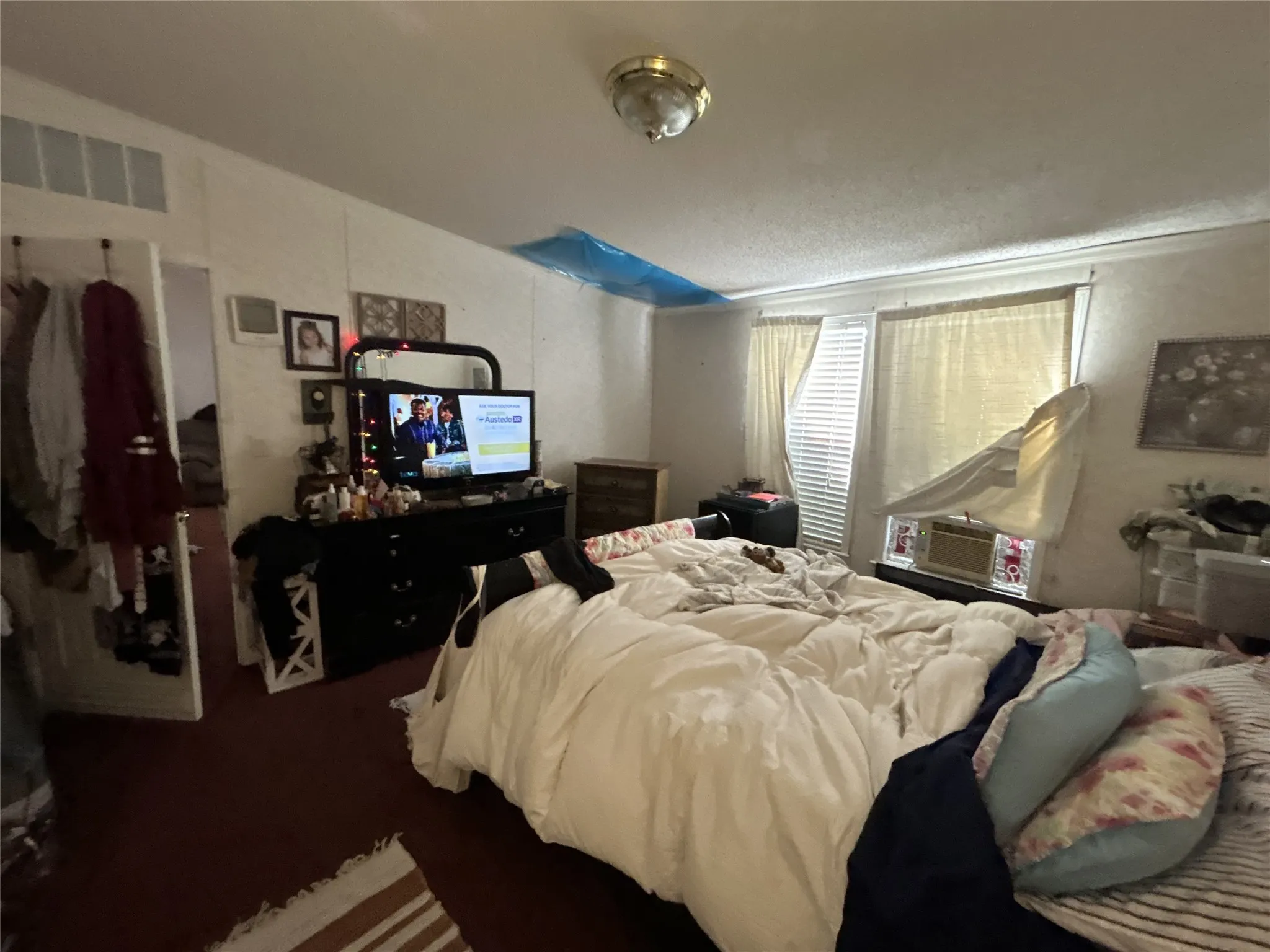 Mobile Home For Sale in Kaufman County , 7099 Terry Lea Lane, Forney, Texas 75126, 2 Bedroom, 2 Bathroom, Garage spaces, 1,484 Sqft, built in 2002, mls#21379196, Real Estate Agent in Forney, Homes For Sale in Kaufman county, Homes For Sale in Forney, Realtor in Forney Texas, Real Estate Brokerage Independent Realty Texas, Luminita Cordes Realtor