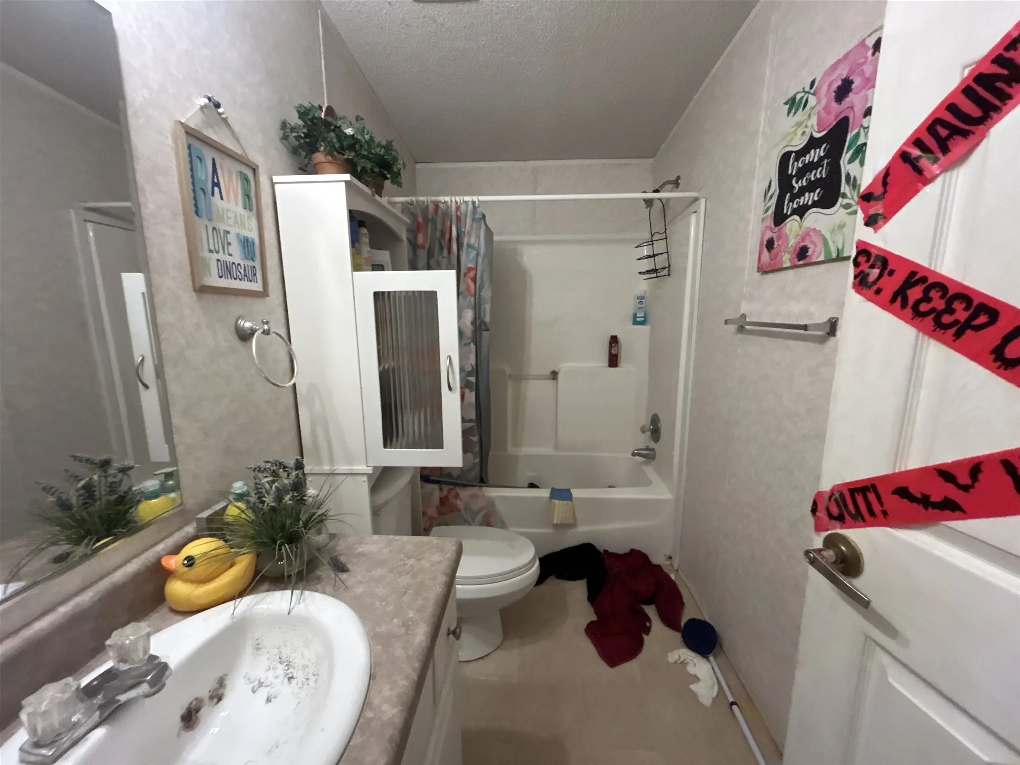 Mobile Home For Sale in Kaufman County , 7099 Terry Lea Lane, Forney, Texas 75126, 2 Bedroom, 2 Bathroom, Garage spaces, 1,484 Sqft, built in 2002, mls#21379196, Real Estate Agent in Forney, Homes For Sale in Kaufman county, Homes For Sale in Forney, Realtor in Forney Texas, Real Estate Brokerage Independent Realty Texas, Luminita Cordes Realtor