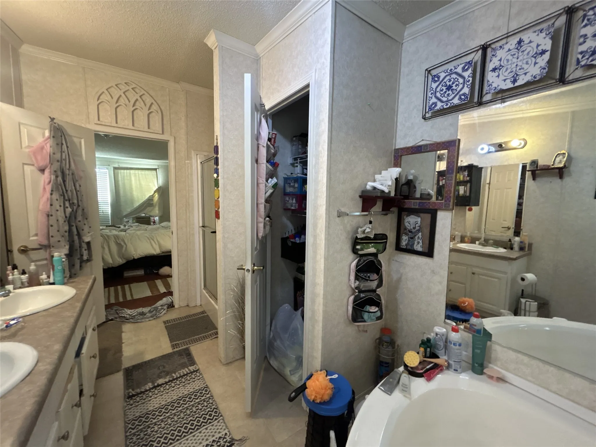 Mobile Home For Sale in Kaufman County , 7099 Terry Lea Lane, Forney, Texas 75126, 2 Bedroom, 2 Bathroom, Garage spaces, 1,484 Sqft, built in 2002, mls#21379196, Real Estate Agent in Forney, Homes For Sale in Kaufman county, Homes For Sale in Forney, Realtor in Forney Texas, Real Estate Brokerage Independent Realty Texas, Luminita Cordes Realtor