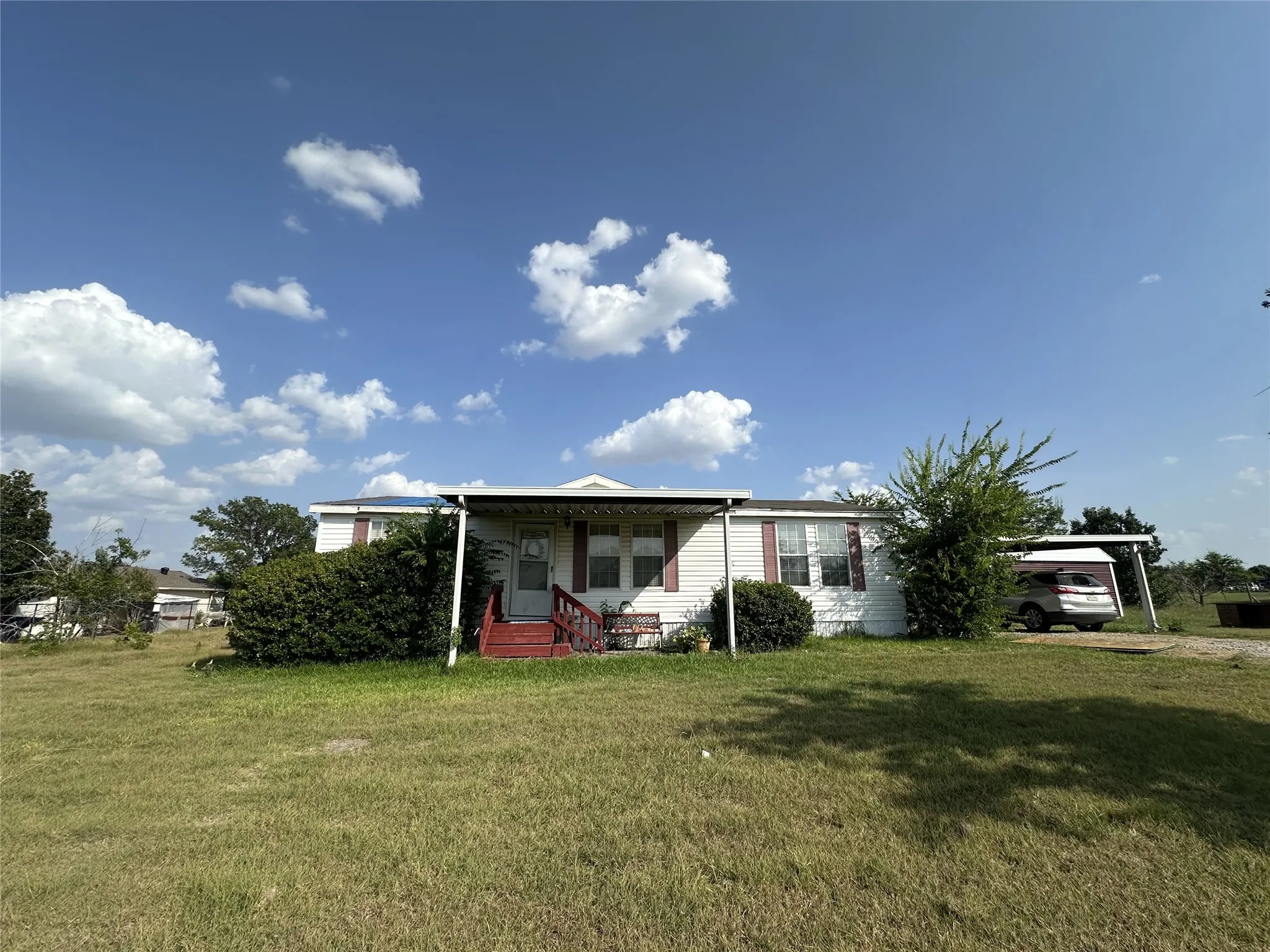 Mobile Home For Sale in Kaufman County , 7099 Terry Lea Lane, Forney, Texas 75126, 2 Bedroom, 2 Bathroom, Garage spaces, 1,484 Sqft, built in 2002, mls#21379196, Real Estate Agent in Forney, Homes For Sale in Kaufman county, Homes For Sale in Forney, Realtor in Forney Texas, Real Estate Brokerage Independent Realty Texas, Luminita Cordes Realtor