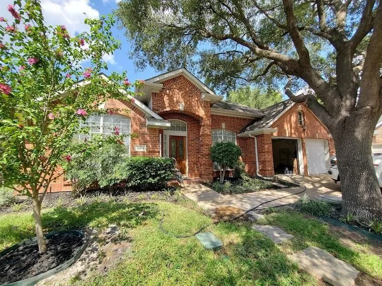Single Family Residence For Rent in Collin County , 5004 Enclave Court, Mc Kinney, Texas 75072, 3 Bedroom, 2 Bathroom, 2 Garage spaces, 2,029 Sqft, built in 1997, mls#21378742, Real Estate Agent in Mc Kinney, Homes For Rent in Collin county, Homes For Rent in Mc Kinney, Realtor in Mc Kinney Texas, Real Estate Brokerage Independent Realty Texas, Luminita Cordes Realtor