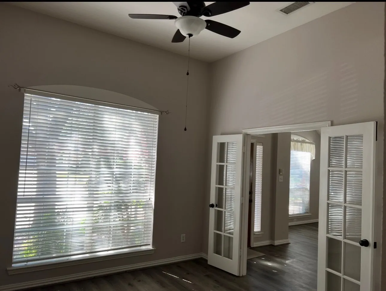 Single Family Residence For Rent in Collin County , 5004 Enclave Court, Mc Kinney, Texas 75072, 3 Bedroom, 2 Bathroom, 2 Garage spaces, 2,029 Sqft, built in 1997, mls#21378742, Real Estate Agent in Mc Kinney, Homes For Rent in Collin county, Homes For Rent in Mc Kinney, Realtor in Mc Kinney Texas, Real Estate Brokerage Independent Realty Texas, Luminita Cordes Realtor