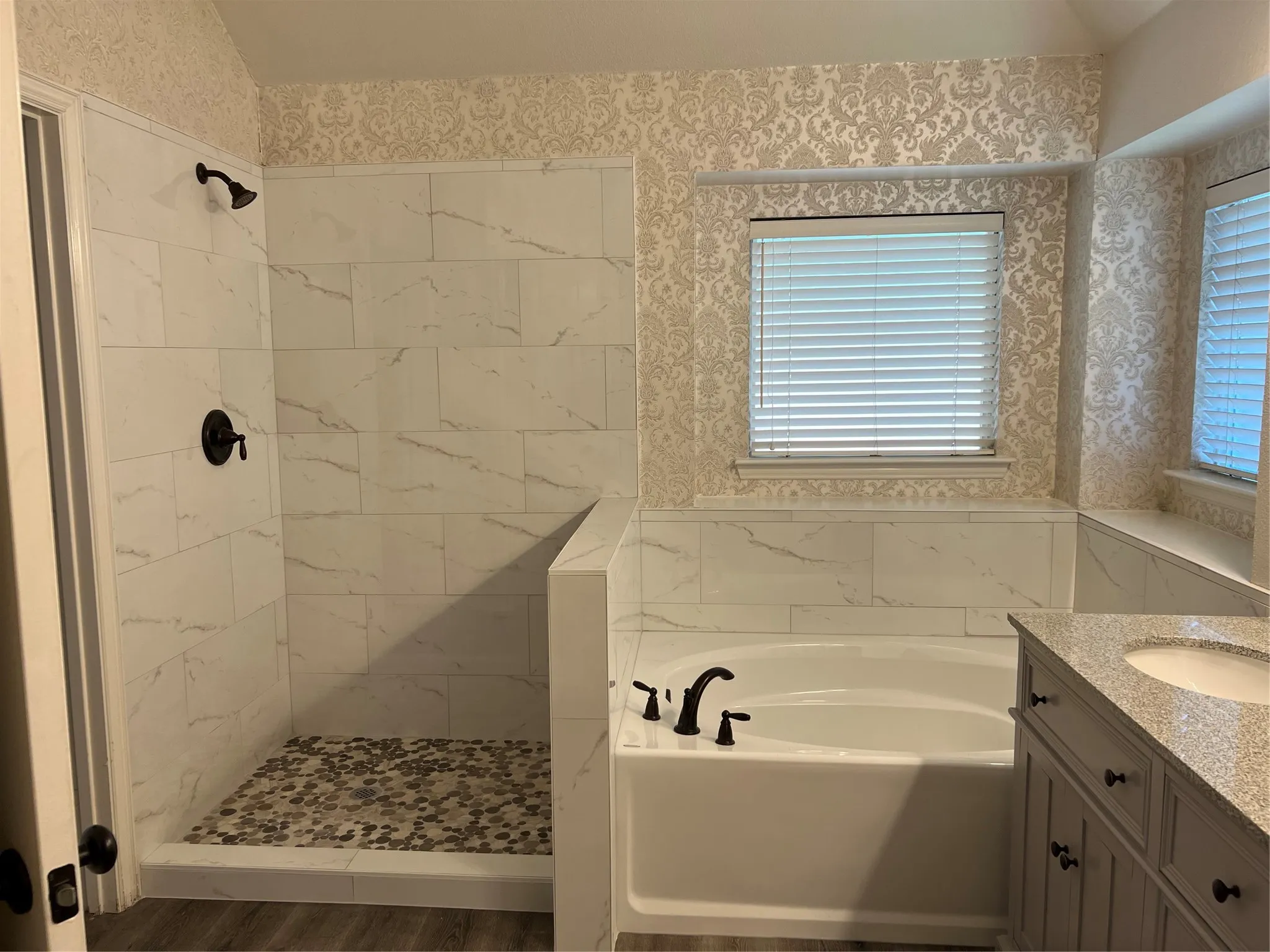 Single Family Residence For Rent in Collin County , 5004 Enclave Court, Mc Kinney, Texas 75072, 3 Bedroom, 2 Bathroom, 2 Garage spaces, 2,029 Sqft, built in 1997, mls#21378742, Real Estate Agent in Mc Kinney, Homes For Rent in Collin county, Homes For Rent in Mc Kinney, Realtor in Mc Kinney Texas, Real Estate Brokerage Independent Realty Texas, Luminita Cordes Realtor