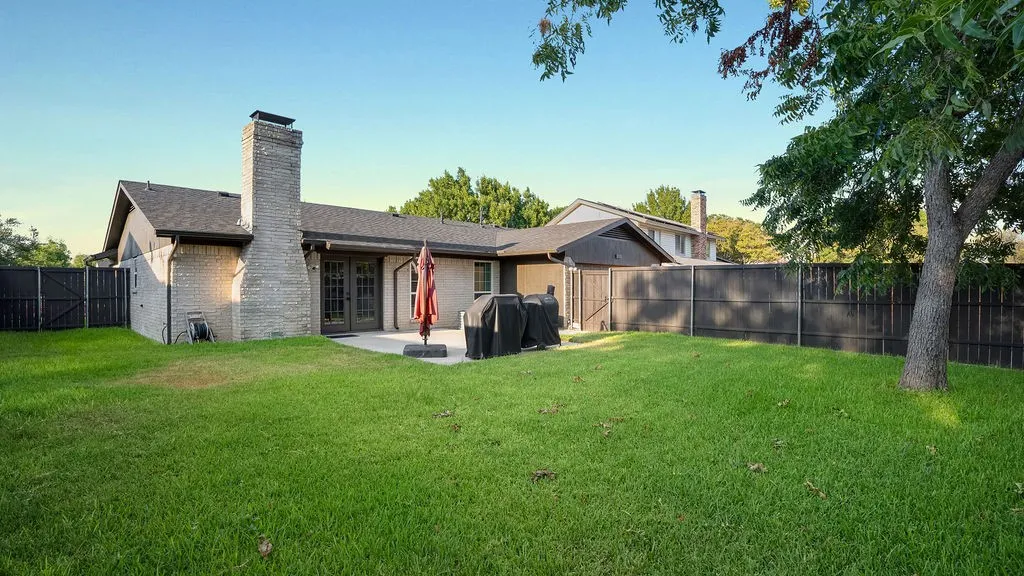 Single Family Residence For Sale in Dallas County , 2006 Clearfield Circle, Richardson, Texas 75081, 3 Bedroom, 2 Bathroom, 2 Garage spaces, 1,545 Sqft, built in 1973, mls#21375782, Real Estate Agent in Richardson, Homes For Sale in Dallas county, Homes For Sale in Richardson, Realtor in Richardson Texas, Real Estate Brokerage Independent Realty Texas, Luminita Cordes Realtor