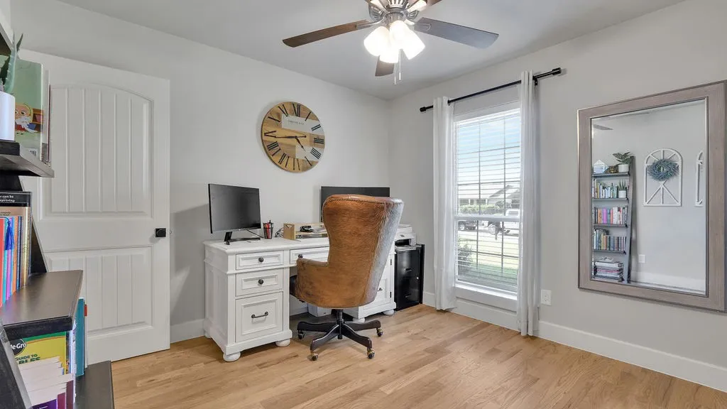 Single Family Residence For Sale in Dallas County , 2006 Clearfield Circle, Richardson, Texas 75081, 3 Bedroom, 2 Bathroom, 2 Garage spaces, 1,545 Sqft, built in 1973, mls#21375782, Real Estate Agent in Richardson, Homes For Sale in Dallas county, Homes For Sale in Richardson, Realtor in Richardson Texas, Real Estate Brokerage Independent Realty Texas, Luminita Cordes Realtor