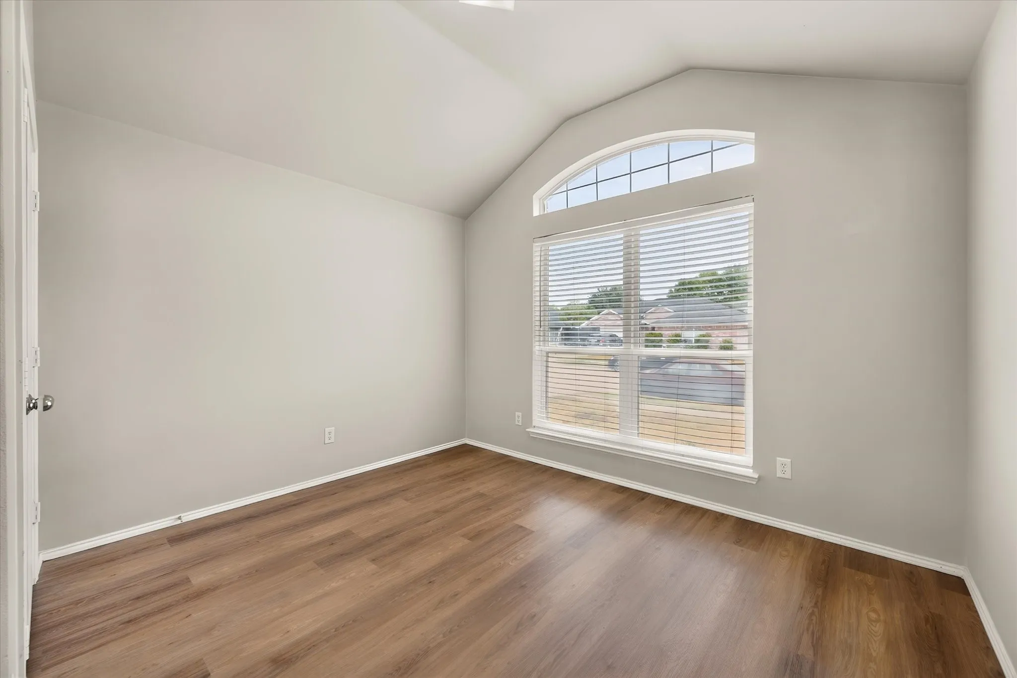 Secondary bedroom