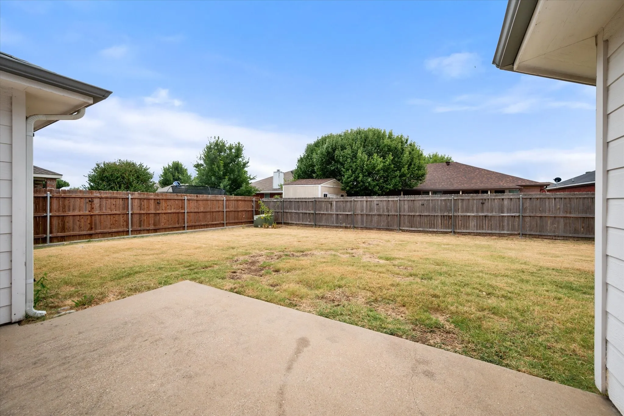 Single Family Residence For Sale in Johnson County , 1017 Caleb Street, Burleson, Texas 76028, 3 Bedroom, 2 Bathroom, 2 Garage spaces, 1,959 Sqft, built in 2002, mls#21378273, Real Estate Agent in Burleson, Homes For Sale in Johnson county, Homes For Sale in Burleson, Realtor in Burleson Texas, Real Estate Brokerage Independent Realty Texas, Luminita Cordes Realtor