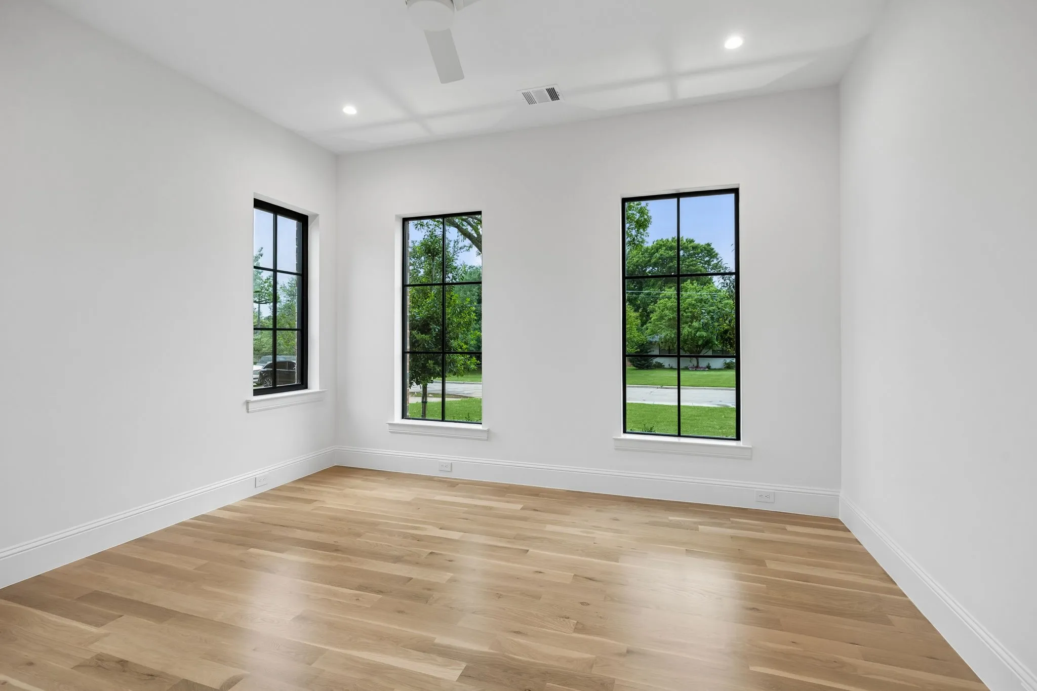 Single Family Residence For Sale in Dallas County , 10128 Coppedge Lane, Dallas, Texas 75229, 5 Bedroom, 8 Bathroom, 3 Garage spaces, 6,592 Sqft, built in 2025, mls#21379213, Real Estate Agent in Dallas, Homes For Sale in Dallas county, Homes For Sale in Dallas, Realtor in Dallas Texas, Real Estate Brokerage Independent Realty Texas, Luminita Cordes Realtor