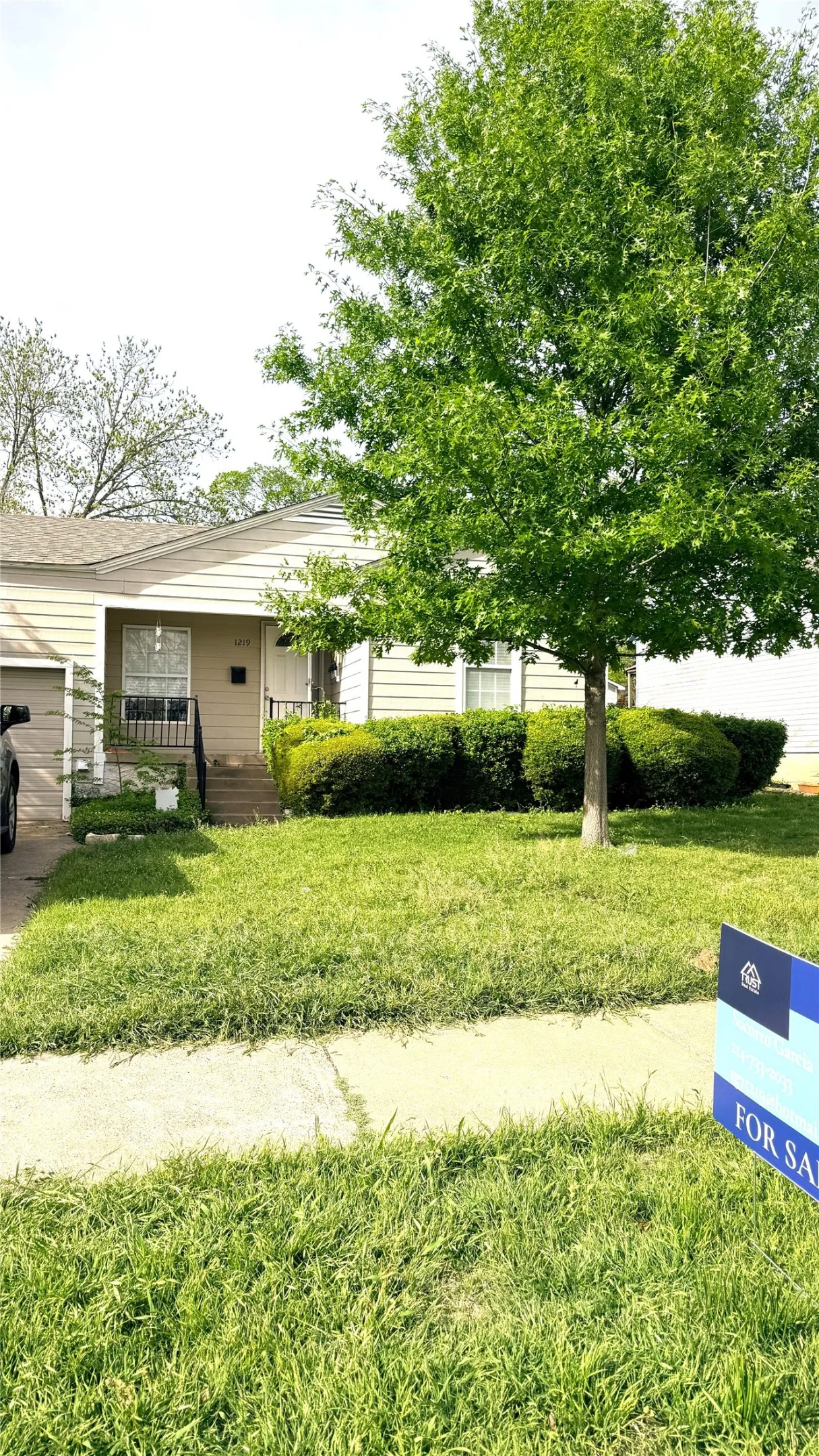 Single Family Residence For Rent in Dallas County , 1219 W Avenue F, Garland, Texas 75040, 2 Bedroom, 1 Bathroom, 1 Garage spaces, 697 Sqft, built in 1950, mls#21379229, Real Estate Agent in Garland, Homes For Rent in Dallas county, Homes For Rent in Garland, Realtor in Garland Texas, Real Estate Brokerage Independent Realty Texas, Luminita Cordes Realtor