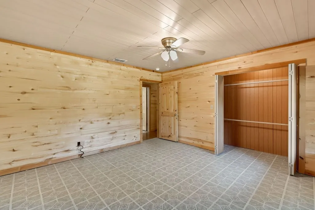 Single Family Residence For Sale in Upshur County , 11668 FM 2454, Pittsburg, Texas 75686, 4 Bedroom, 4 Bathroom, 2 Garage spaces, 2,826 Sqft, built in 2005, mls#21379231, Real Estate Agent in Pittsburg, Homes For Sale in Upshur county, Homes For Sale in Pittsburg, Realtor in Pittsburg Texas, Real Estate Brokerage Independent Realty Texas, Luminita Cordes Realtor