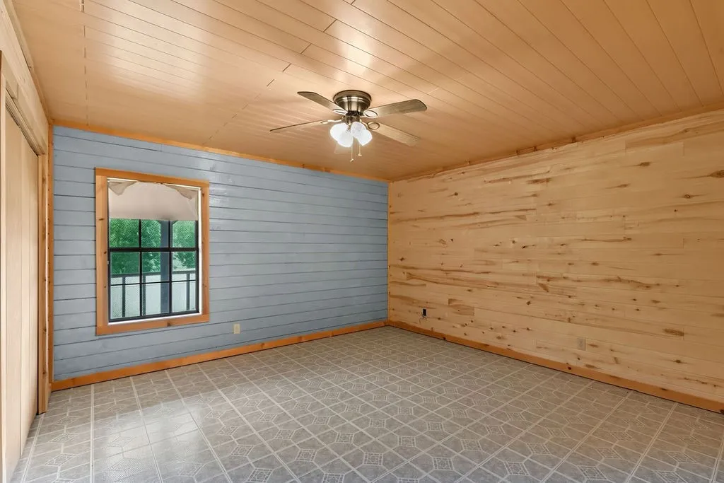 Single Family Residence For Sale in Upshur County , 11668 FM 2454, Pittsburg, Texas 75686, 4 Bedroom, 4 Bathroom, 2 Garage spaces, 2,826 Sqft, built in 2005, mls#21379231, Real Estate Agent in Pittsburg, Homes For Sale in Upshur county, Homes For Sale in Pittsburg, Realtor in Pittsburg Texas, Real Estate Brokerage Independent Realty Texas, Luminita Cordes Realtor