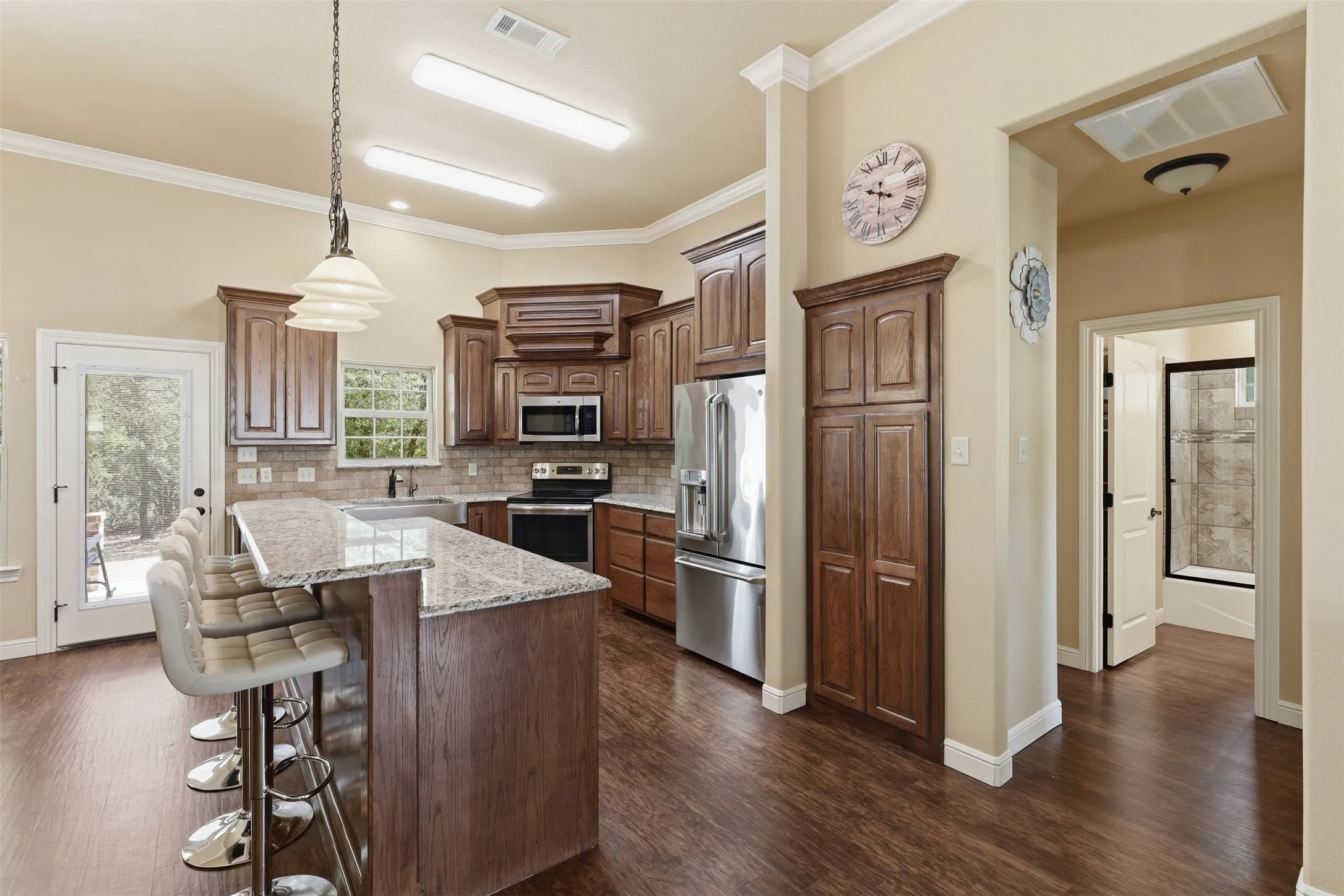 Single Family Residence For Sale in Parker County , 415 Adell Road, Weatherford, Texas 76088, 3 Bedroom, 2 Bathroom, 2 Garage spaces, 1,952 Sqft, built in 2016, mls#21379232, Real Estate Agent in Weatherford, Homes For Sale in Parker county, Homes For Sale in Weatherford, Realtor in Weatherford Texas, Real Estate Brokerage Independent Realty Texas, Luminita Cordes Realtor