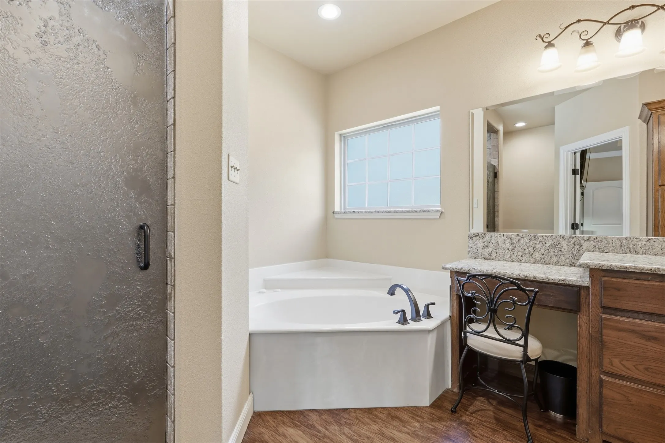 Single Family Residence For Sale in Parker County , 415 Adell Road, Weatherford, Texas 76088, 3 Bedroom, 2 Bathroom, 2 Garage spaces, 1,952 Sqft, built in 2016, mls#21379232, Real Estate Agent in Weatherford, Homes For Sale in Parker county, Homes For Sale in Weatherford, Realtor in Weatherford Texas, Real Estate Brokerage Independent Realty Texas, Luminita Cordes Realtor