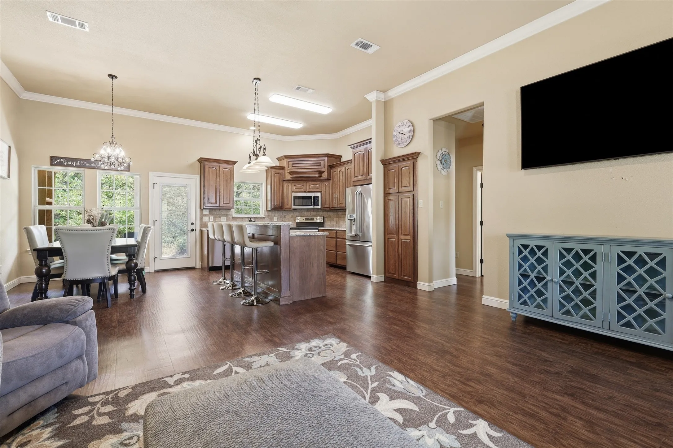 Single Family Residence For Sale in Parker County , 415 Adell Road, Weatherford, Texas 76088, 3 Bedroom, 2 Bathroom, 2 Garage spaces, 1,952 Sqft, built in 2016, mls#21379232, Real Estate Agent in Weatherford, Homes For Sale in Parker county, Homes For Sale in Weatherford, Realtor in Weatherford Texas, Real Estate Brokerage Independent Realty Texas, Luminita Cordes Realtor