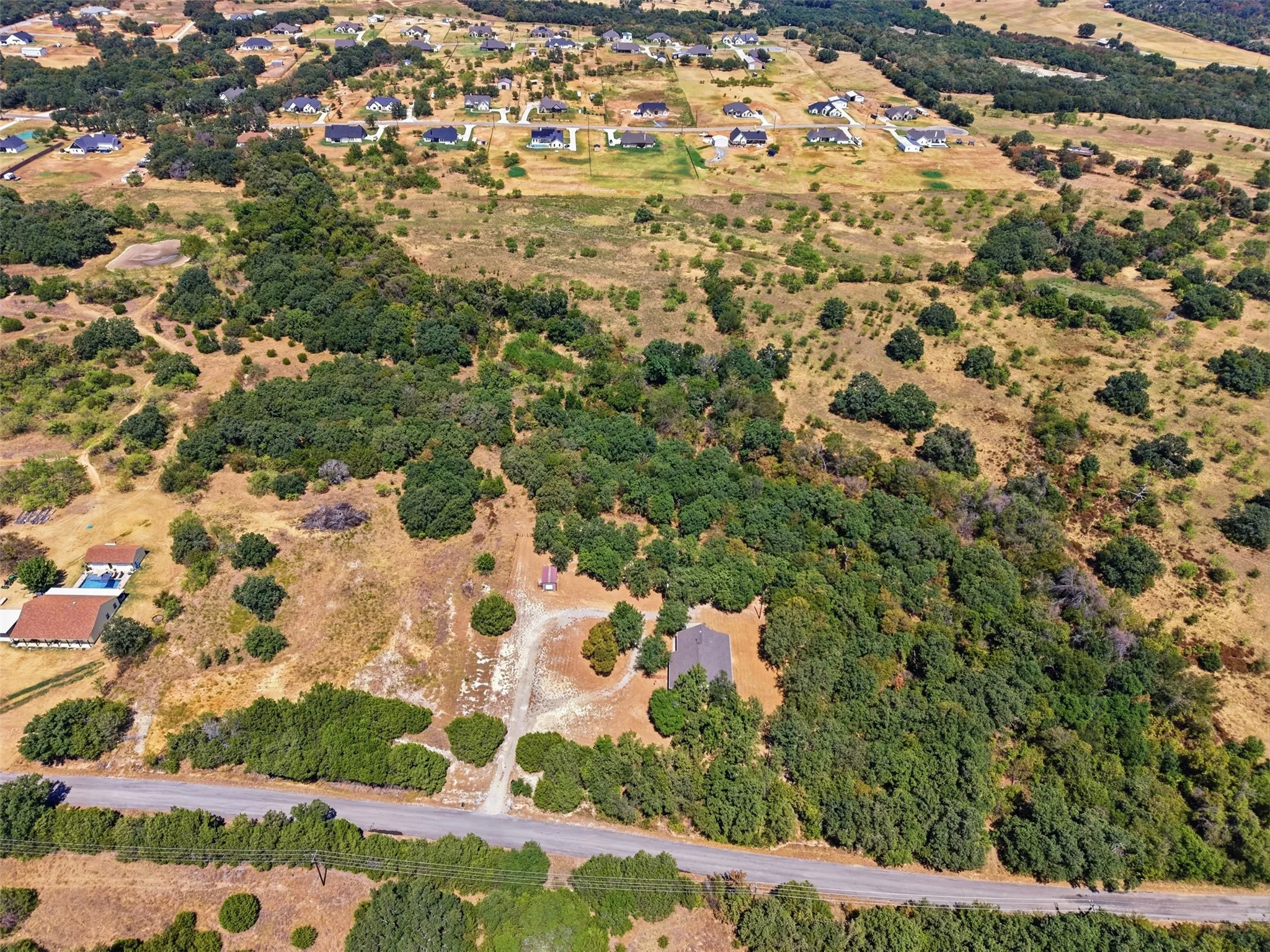 Single Family Residence For Sale in Parker County , 415 Adell Road, Weatherford, Texas 76088, 3 Bedroom, 2 Bathroom, 2 Garage spaces, 1,952 Sqft, built in 2016, mls#21379232, Real Estate Agent in Weatherford, Homes For Sale in Parker county, Homes For Sale in Weatherford, Realtor in Weatherford Texas, Real Estate Brokerage Independent Realty Texas, Luminita Cordes Realtor