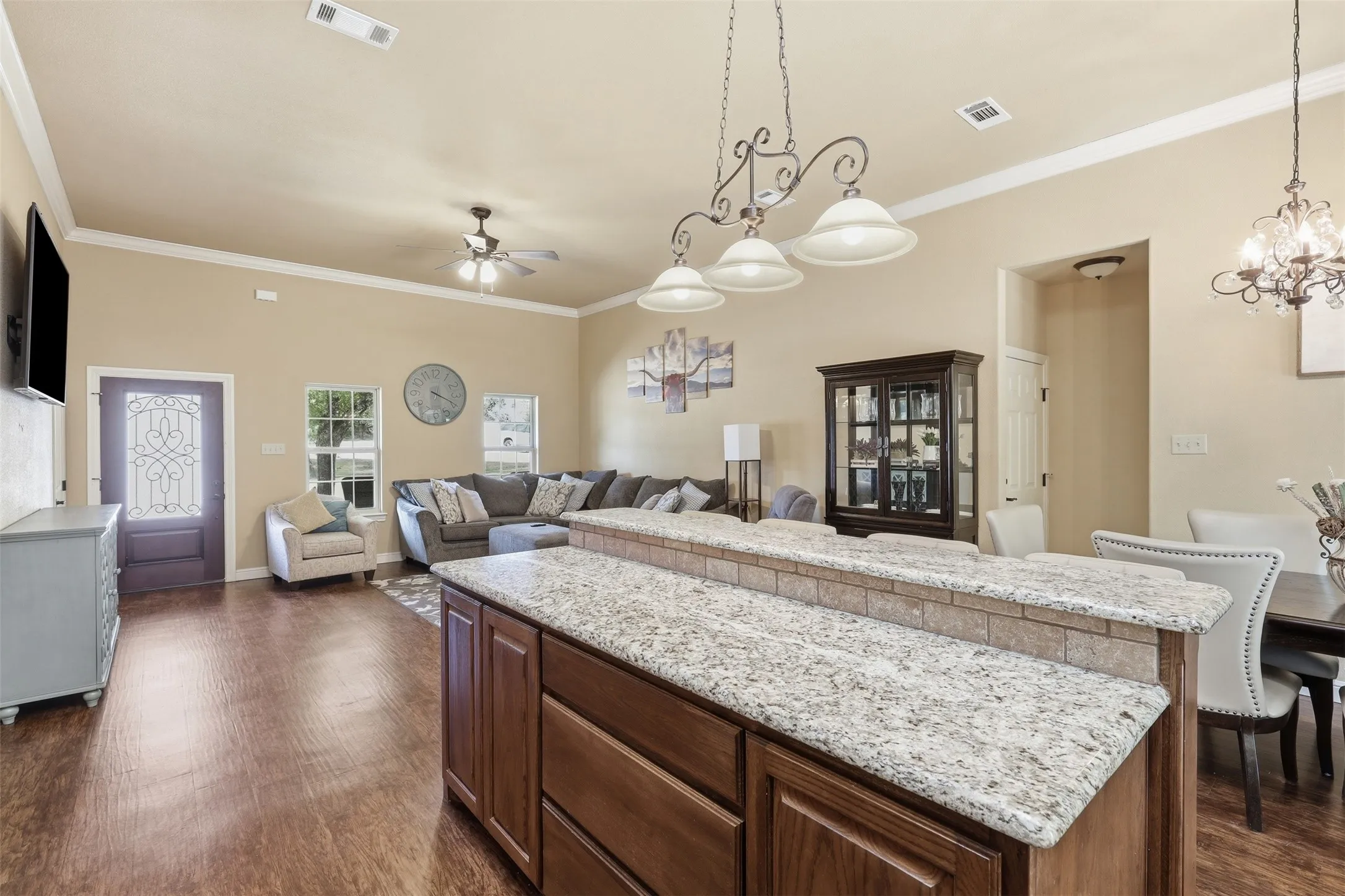 Single Family Residence For Sale in Parker County , 415 Adell Road, Weatherford, Texas 76088, 3 Bedroom, 2 Bathroom, 2 Garage spaces, 1,952 Sqft, built in 2016, mls#21379232, Real Estate Agent in Weatherford, Homes For Sale in Parker county, Homes For Sale in Weatherford, Realtor in Weatherford Texas, Real Estate Brokerage Independent Realty Texas, Luminita Cordes Realtor