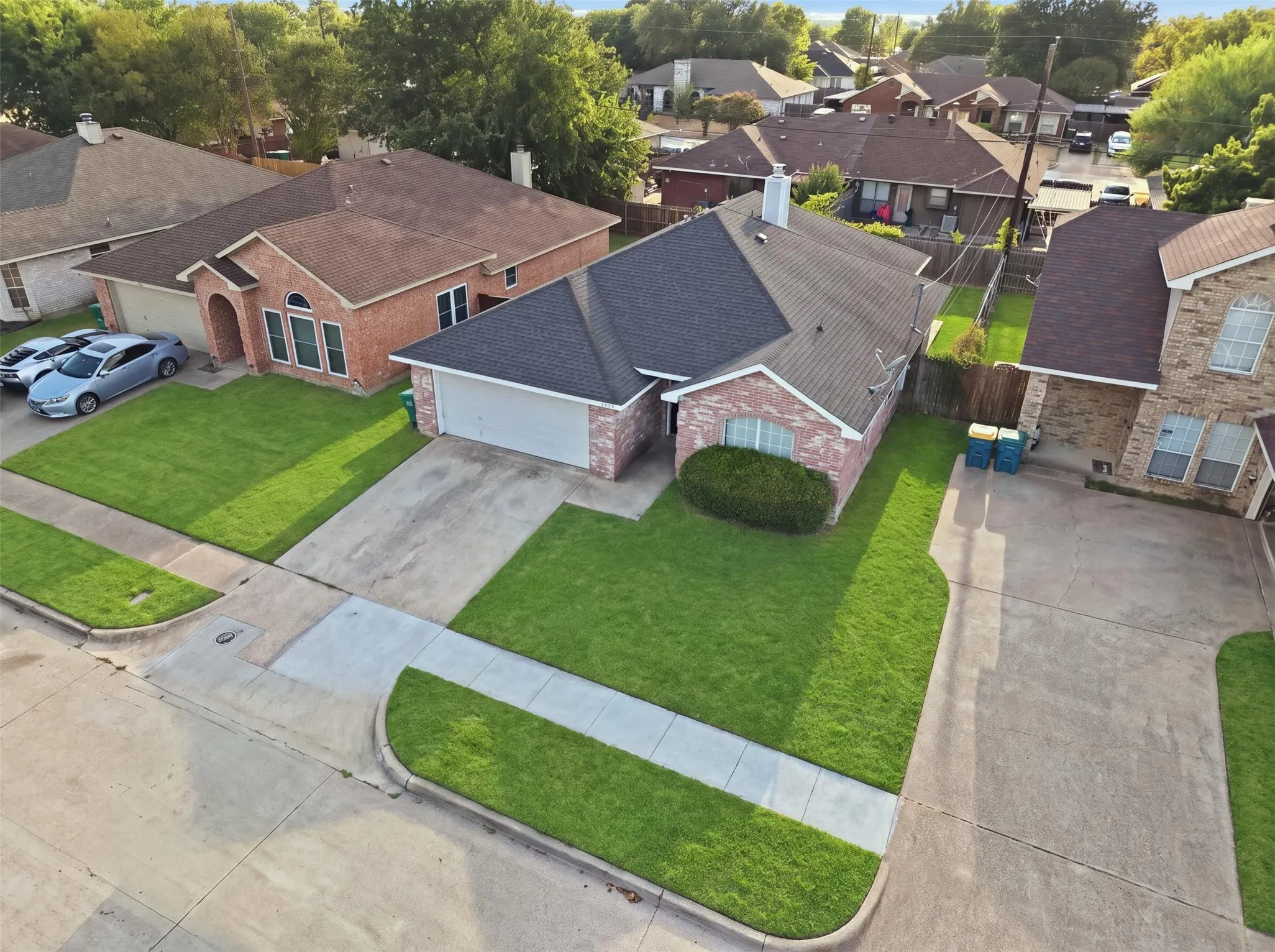 Single Family Residence For Sale in Dallas County , 737 Nelson Drive, Cedar Hill, Texas 75104, 4 Bedroom, 2 Bathroom, 2 Garage spaces, 1,785 Sqft, built in 1998, mls#21379204, Real Estate Agent in Cedar Hill, Homes For Sale in Dallas county, Homes For Sale in Cedar Hill, Realtor in Cedar Hill Texas, Real Estate Brokerage Independent Realty Texas, Luminita Cordes Realtor