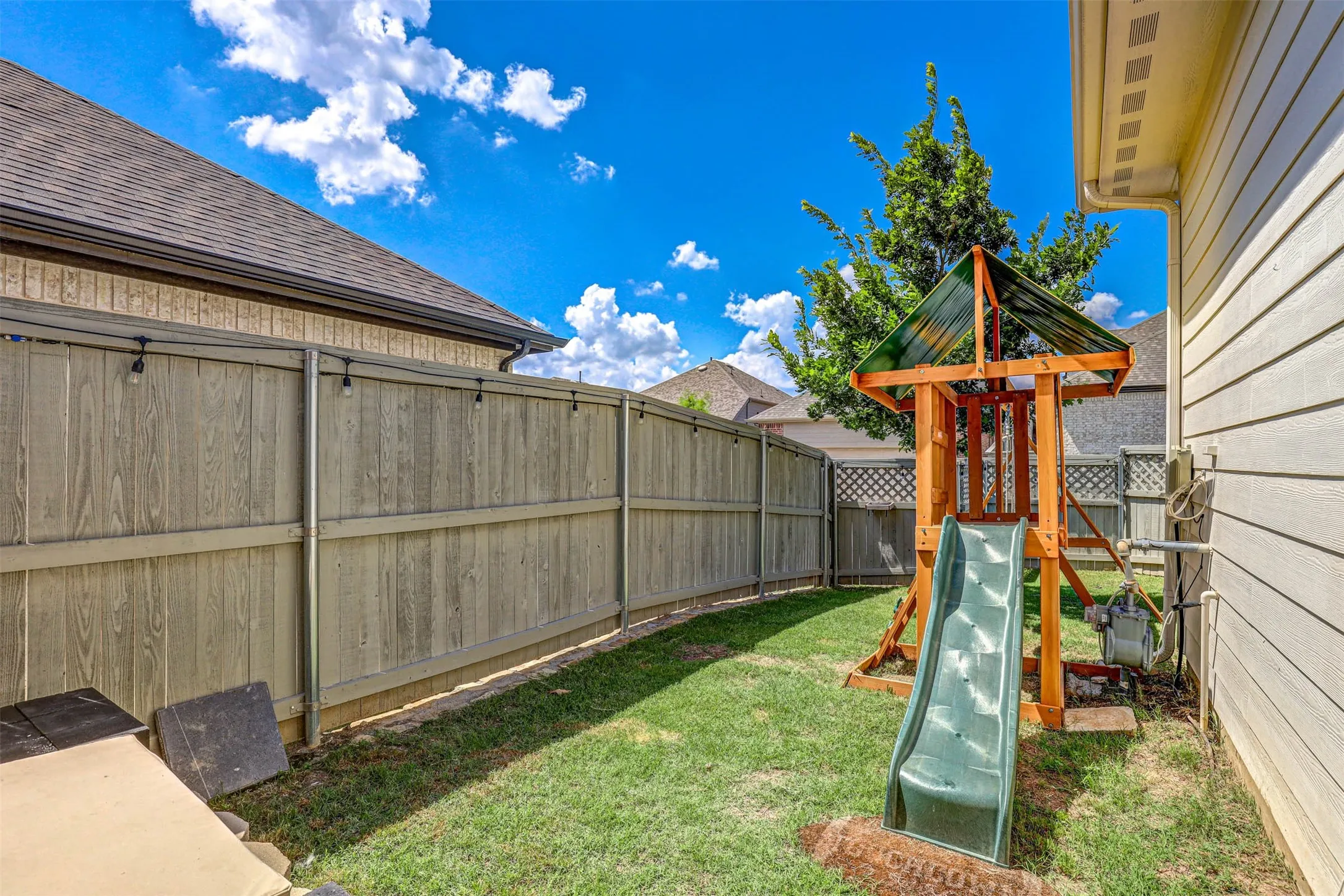 Single Family Residence For Rent in Denton County , 2324 Norma Lane, Northlake, Texas 76247, 4 Bedroom, 3 Bathroom, 2 Garage spaces, 2,389 Sqft, built in 2023, mls#21378394, Real Estate Agent in Northlake, Homes For Rent in Denton county, Homes For Rent in Northlake, Realtor in Northlake Texas, Real Estate Brokerage Independent Realty Texas, Luminita Cordes Realtor