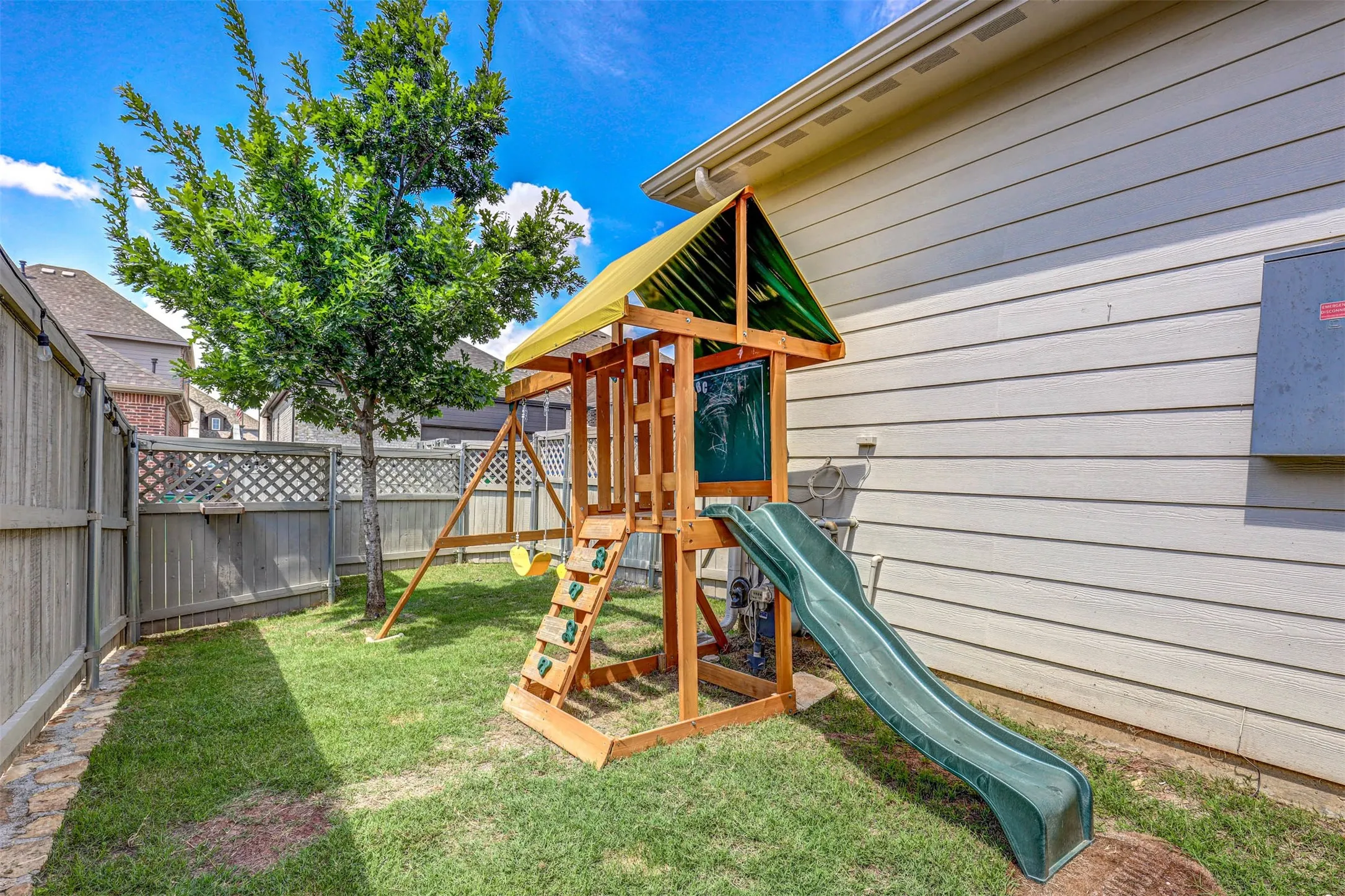 Single Family Residence For Rent in Denton County , 2324 Norma Lane, Northlake, Texas 76247, 4 Bedroom, 3 Bathroom, 2 Garage spaces, 2,389 Sqft, built in 2023, mls#21378394, Real Estate Agent in Northlake, Homes For Rent in Denton county, Homes For Rent in Northlake, Realtor in Northlake Texas, Real Estate Brokerage Independent Realty Texas, Luminita Cordes Realtor