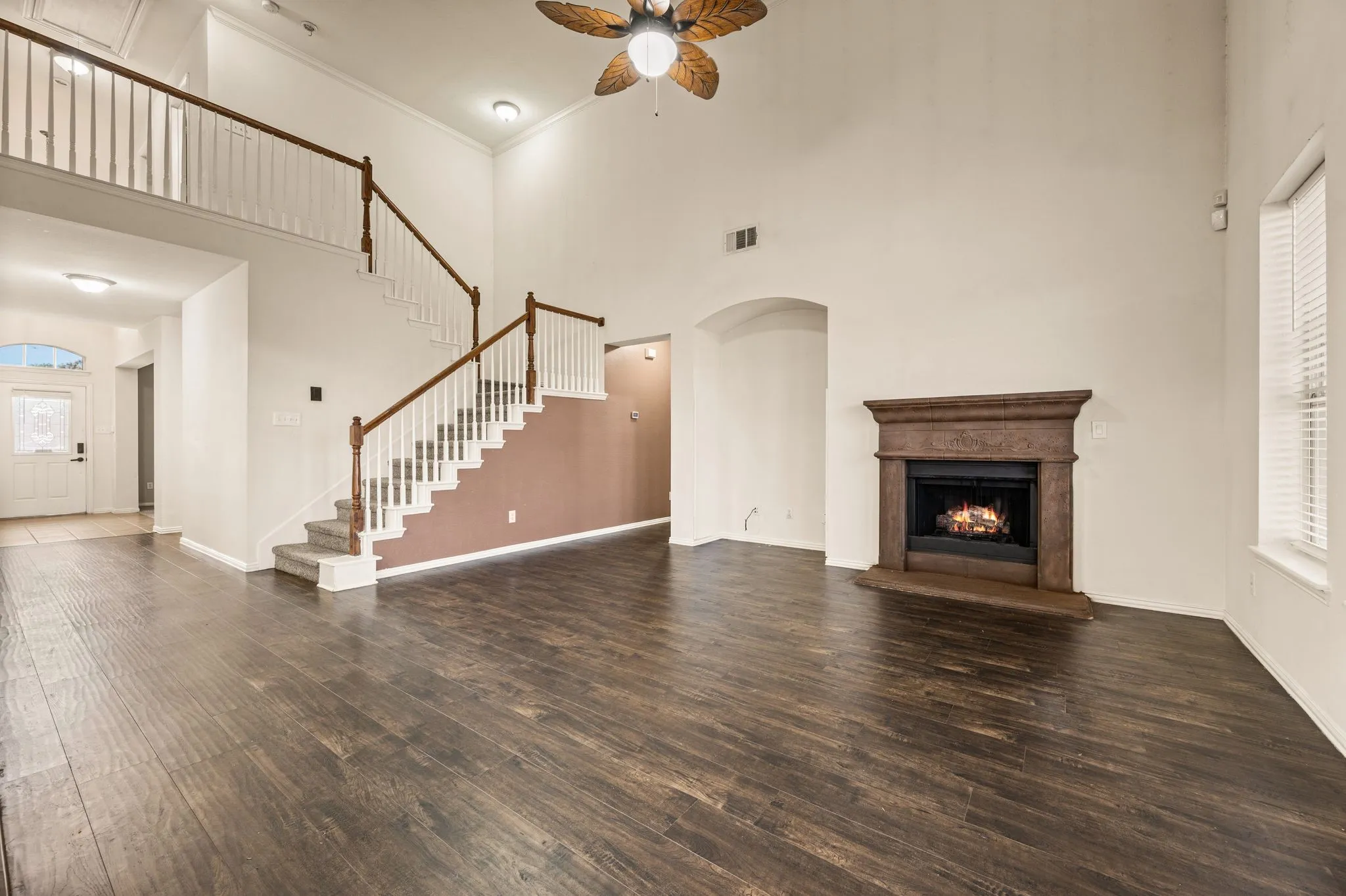 Single Family Residence For Sale in Tarrant County , 1417 White Ash Street, Saginaw, Texas 76131, 4 Bedroom, 3 Bathroom, 3 Garage spaces, 2,885 Sqft, built in 2003, mls#21378181, Real Estate Agent in Saginaw, Homes For Sale in Tarrant county, Homes For Sale in Saginaw, Realtor in Saginaw Texas, Real Estate Brokerage Independent Realty Texas, Luminita Cordes Realtor