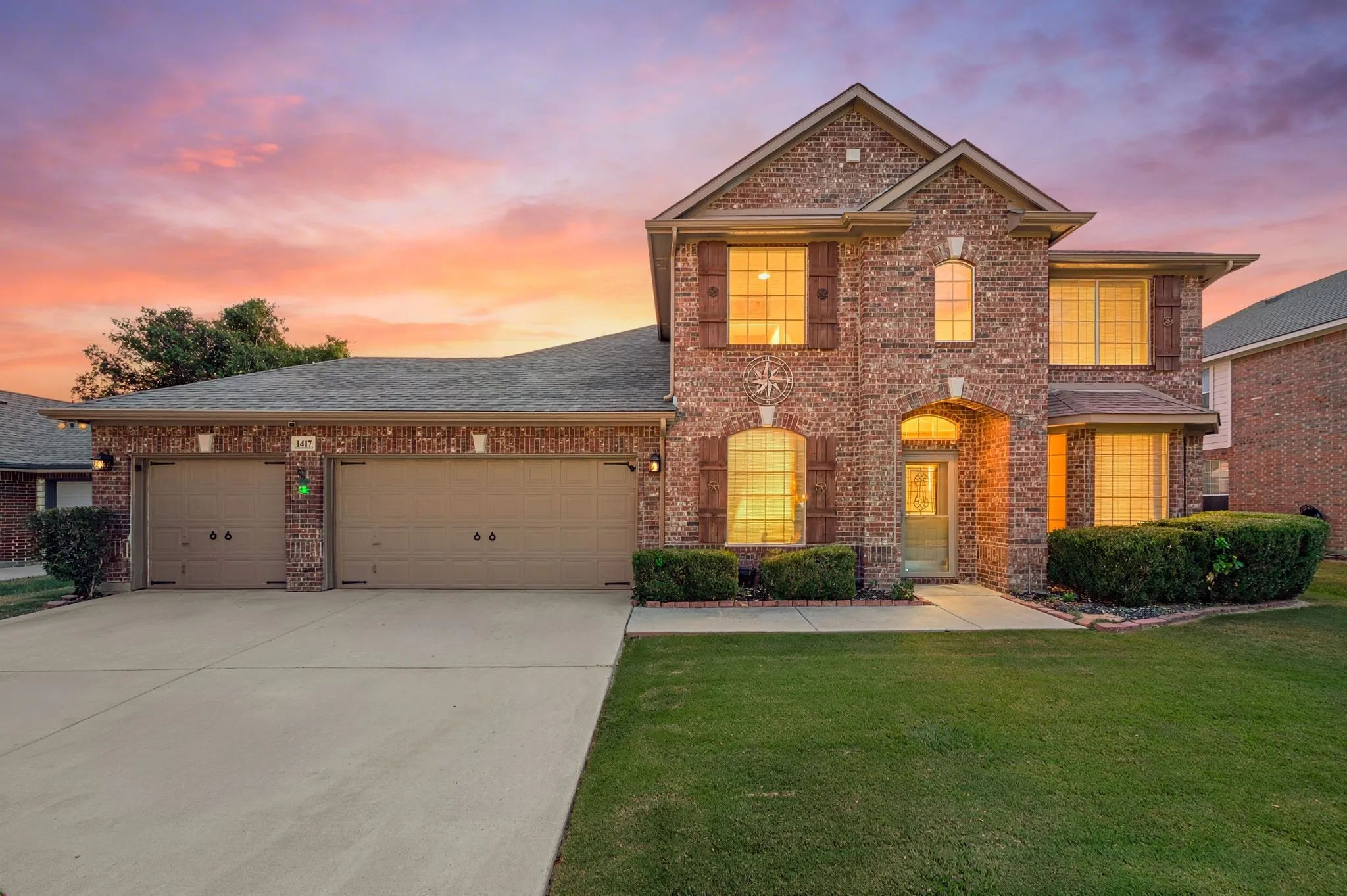 Single Family Residence For Sale in Tarrant County , 1417 White Ash Street, Saginaw, Texas 76131, 4 Bedroom, 3 Bathroom, 3 Garage spaces, 2,885 Sqft, built in 2003, mls#21378181, Real Estate Agent in Saginaw, Homes For Sale in Tarrant county, Homes For Sale in Saginaw, Realtor in Saginaw Texas, Real Estate Brokerage Independent Realty Texas, Luminita Cordes Realtor