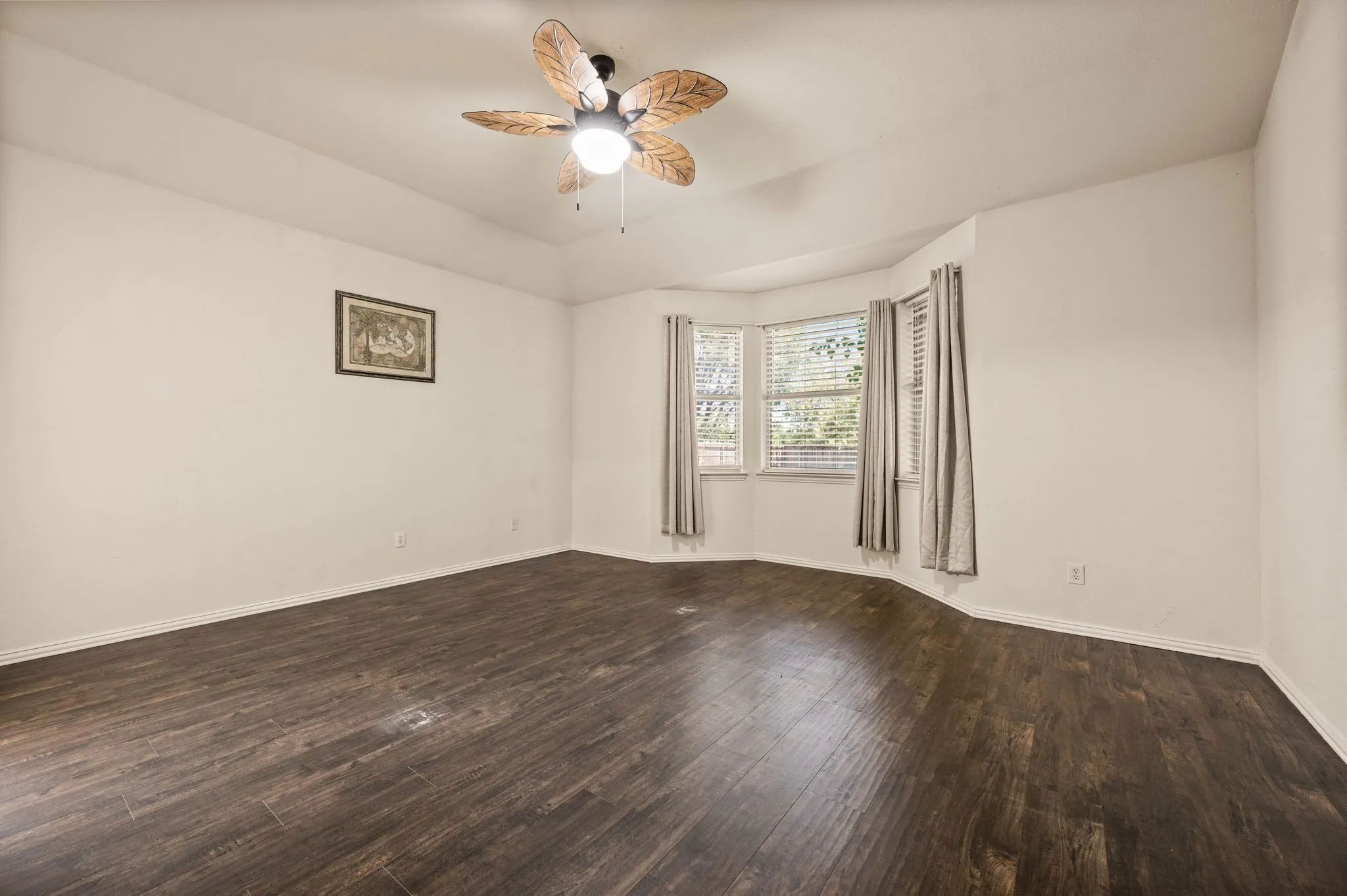 Single Family Residence For Sale in Tarrant County , 1417 White Ash Street, Saginaw, Texas 76131, 4 Bedroom, 3 Bathroom, 3 Garage spaces, 2,885 Sqft, built in 2003, mls#21378181, Real Estate Agent in Saginaw, Homes For Sale in Tarrant county, Homes For Sale in Saginaw, Realtor in Saginaw Texas, Real Estate Brokerage Independent Realty Texas, Luminita Cordes Realtor