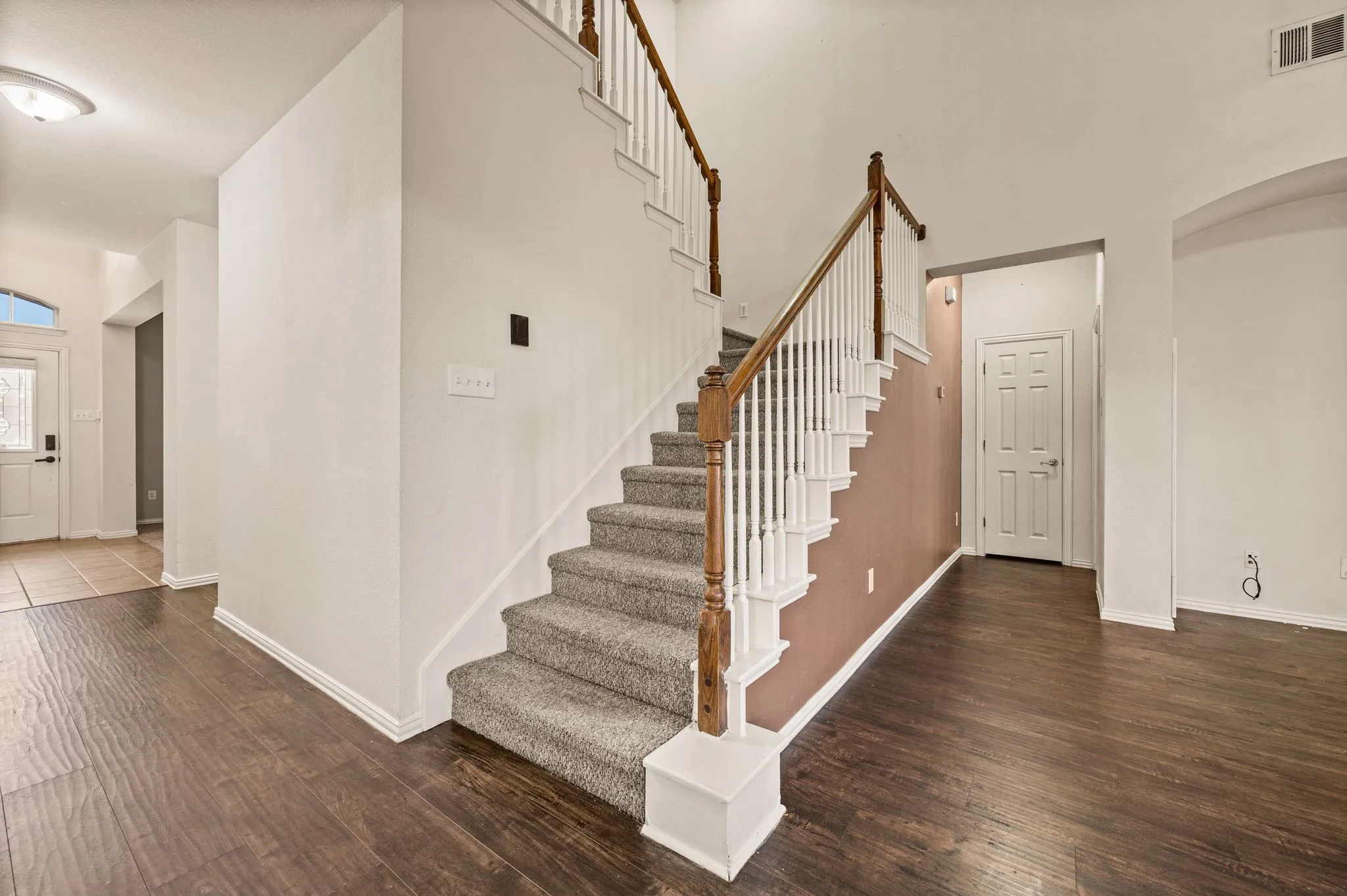 Single Family Residence For Sale in Tarrant County , 1417 White Ash Street, Saginaw, Texas 76131, 4 Bedroom, 3 Bathroom, 3 Garage spaces, 2,885 Sqft, built in 2003, mls#21378181, Real Estate Agent in Saginaw, Homes For Sale in Tarrant county, Homes For Sale in Saginaw, Realtor in Saginaw Texas, Real Estate Brokerage Independent Realty Texas, Luminita Cordes Realtor
