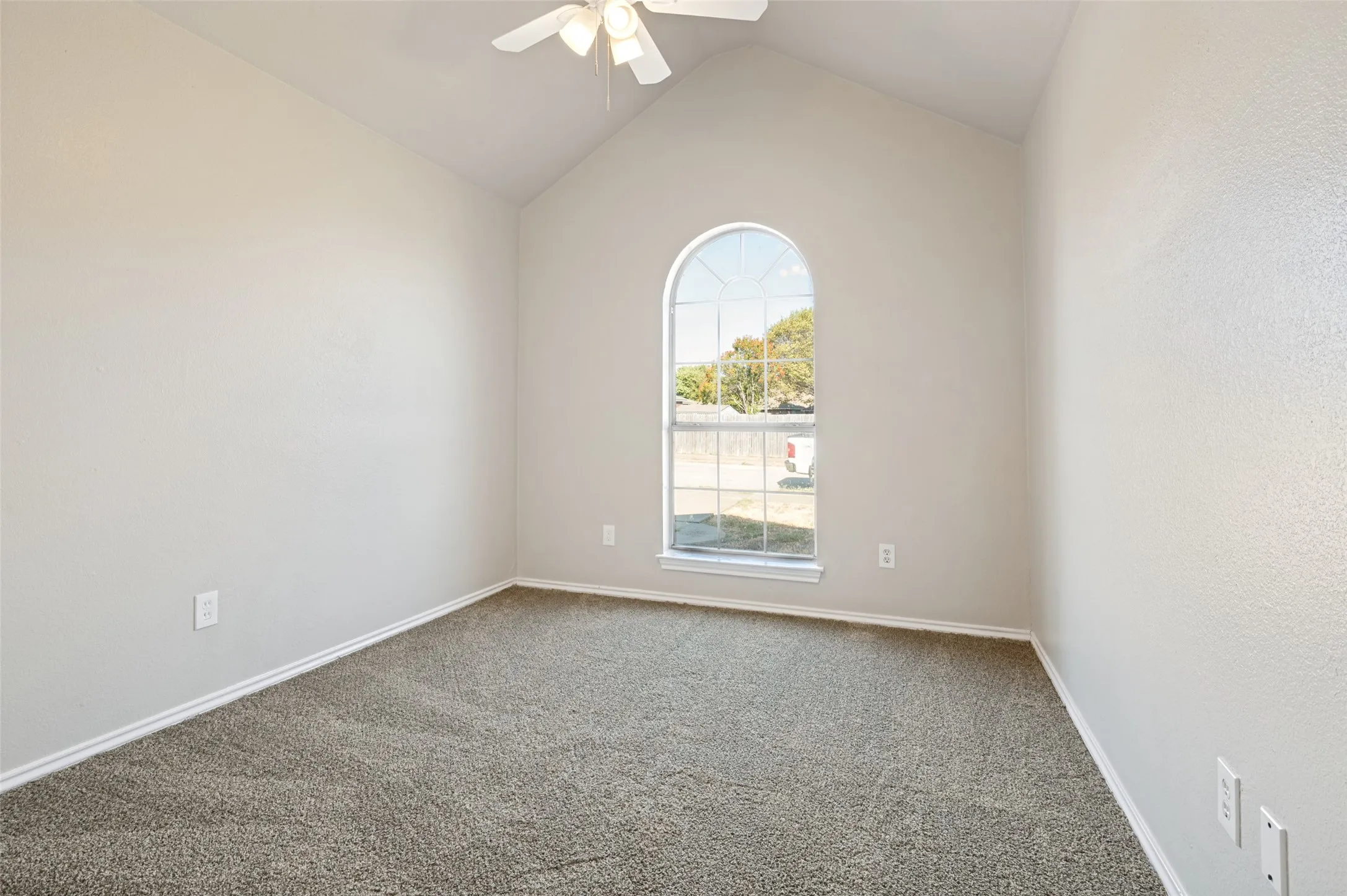 Single Family Residence For Rent in Dallas County , 1042 Westover Drive, Lancaster, Texas 75134, 3 Bedroom, 2 Bathroom, 2 Garage spaces, 1,408 Sqft, built in 1994, mls#21370881, Real Estate Agent in Lancaster, Homes For Rent in Dallas county, Homes For Rent in Lancaster, Realtor in Lancaster Texas, Real Estate Brokerage Independent Realty Texas, Luminita Cordes Realtor