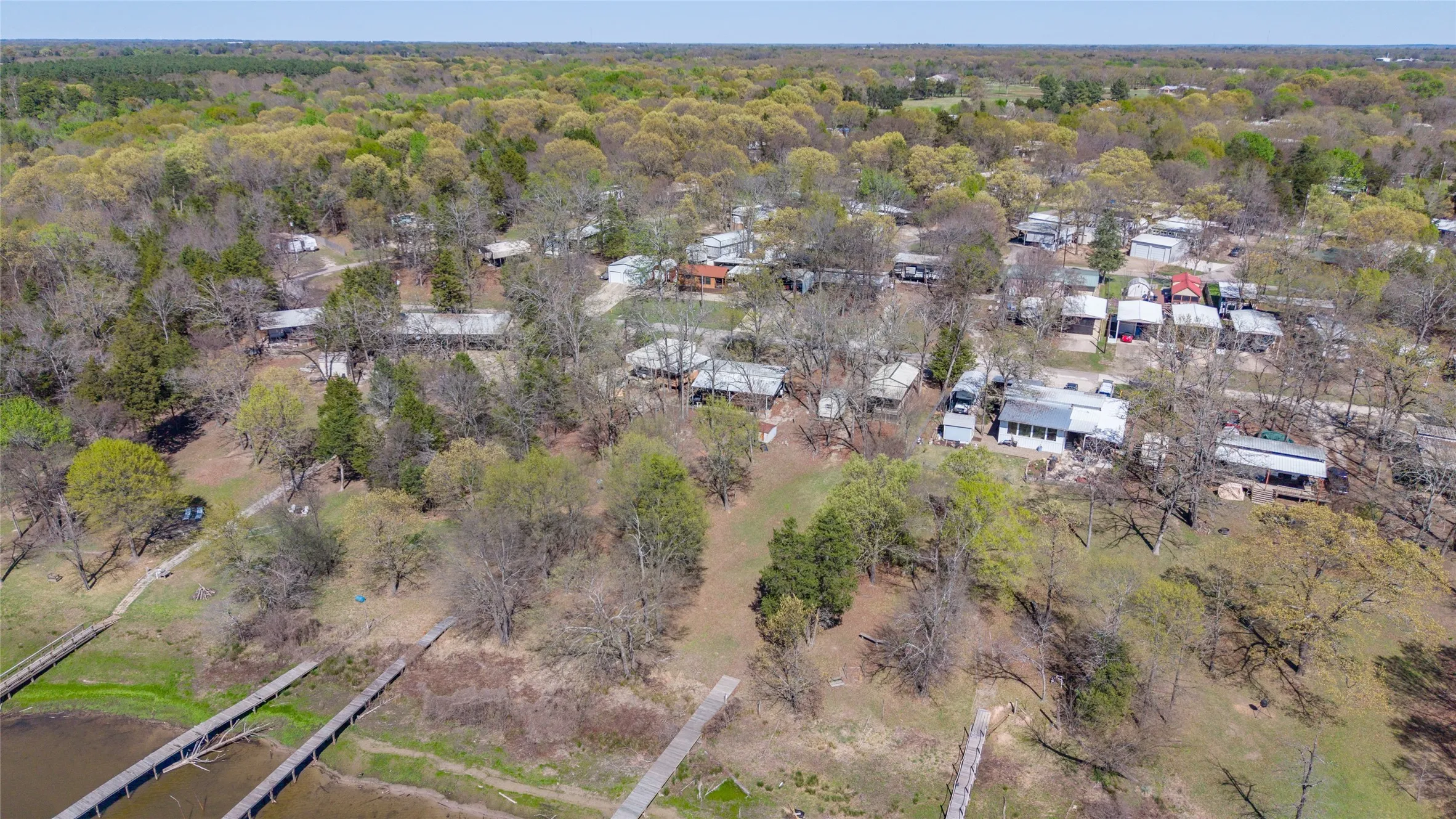 Manufactured Home For Sale in Wood County , 6435 FM 17 Lots 620-625, Yantis, Texas 75497, 1 Bedroom, 1 Bathroom, Garage spaces, 280 Sqft, built in 1998, mls#21379237, Real Estate Agent in Yantis, Homes For Sale in Wood county, Homes For Sale in Yantis, Realtor in Yantis Texas, Real Estate Brokerage Independent Realty Texas, Luminita Cordes Realtor