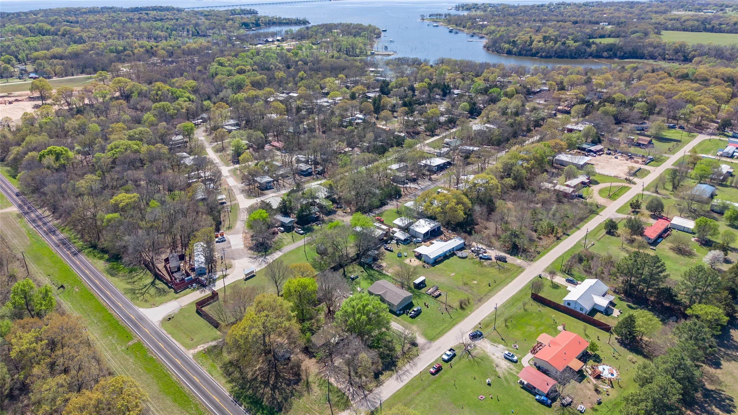 Manufactured Home For Sale in Wood County , 6435 FM 17 Lots 620-625, Yantis, Texas 75497, 1 Bedroom, 1 Bathroom, Garage spaces, 280 Sqft, built in 1998, mls#21379237, Real Estate Agent in Yantis, Homes For Sale in Wood county, Homes For Sale in Yantis, Realtor in Yantis Texas, Real Estate Brokerage Independent Realty Texas, Luminita Cordes Realtor