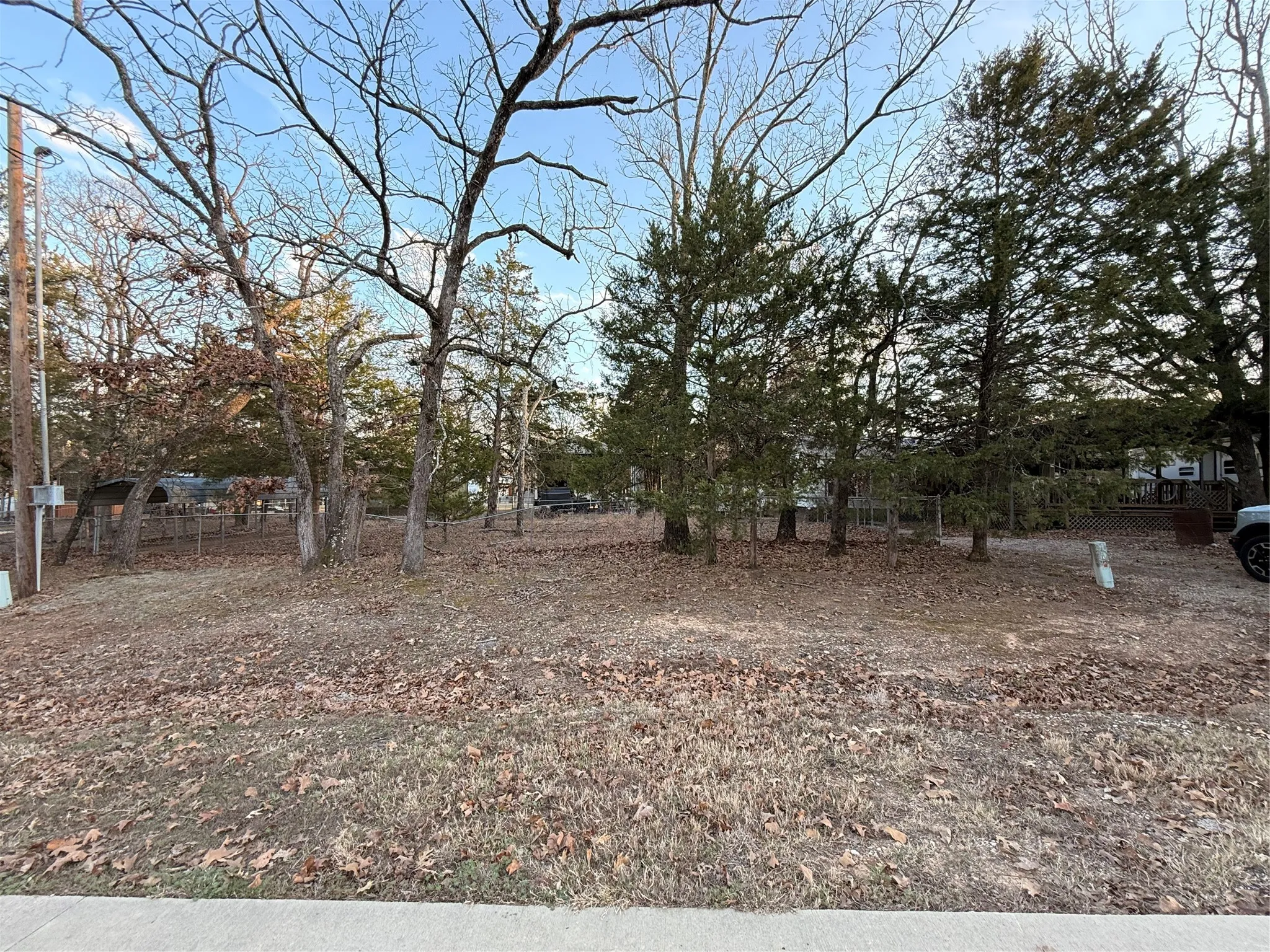 Manufactured Home For Sale in Wood County , 6435 FM 17 Lots 620-625, Yantis, Texas 75497, 1 Bedroom, 1 Bathroom, Garage spaces, 280 Sqft, built in 1998, mls#21379237, Real Estate Agent in Yantis, Homes For Sale in Wood county, Homes For Sale in Yantis, Realtor in Yantis Texas, Real Estate Brokerage Independent Realty Texas, Luminita Cordes Realtor