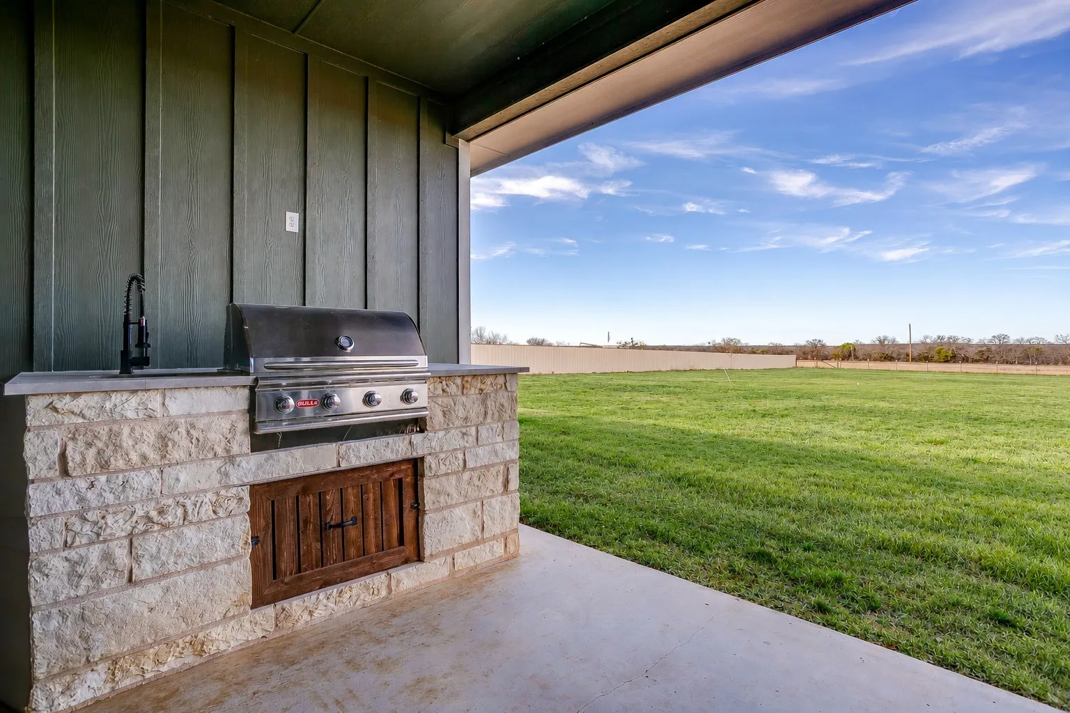 Single Family Residence For Sale in Palo Pinto County , 920 Kite Road, Mineral Wells, Texas 76067, 4 Bedroom, 2 Bathroom, 2 Garage spaces, 1,885 Sqft, built in 2024, mls#21378130, Real Estate Agent in Mineral Wells, Homes For Sale in Palo Pinto county, Homes For Sale in Mineral Wells, Realtor in Mineral Wells Texas, Real Estate Brokerage Independent Realty Texas, Luminita Cordes Realtor